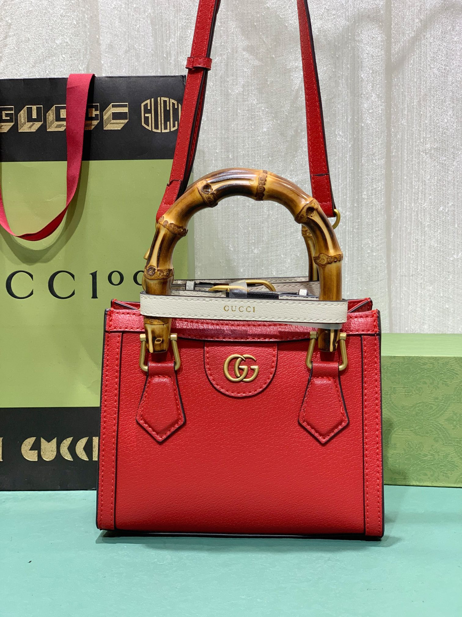 GUCCI DIANA MINI TOTE BAG Red 20W x 16H x 10D CM - Image 2