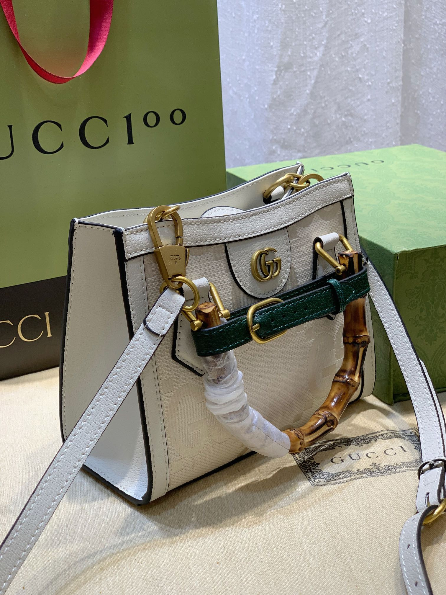 GUCCI DIANA MINI TOTE BAG 20W x 16H x 10D CM - Image 7