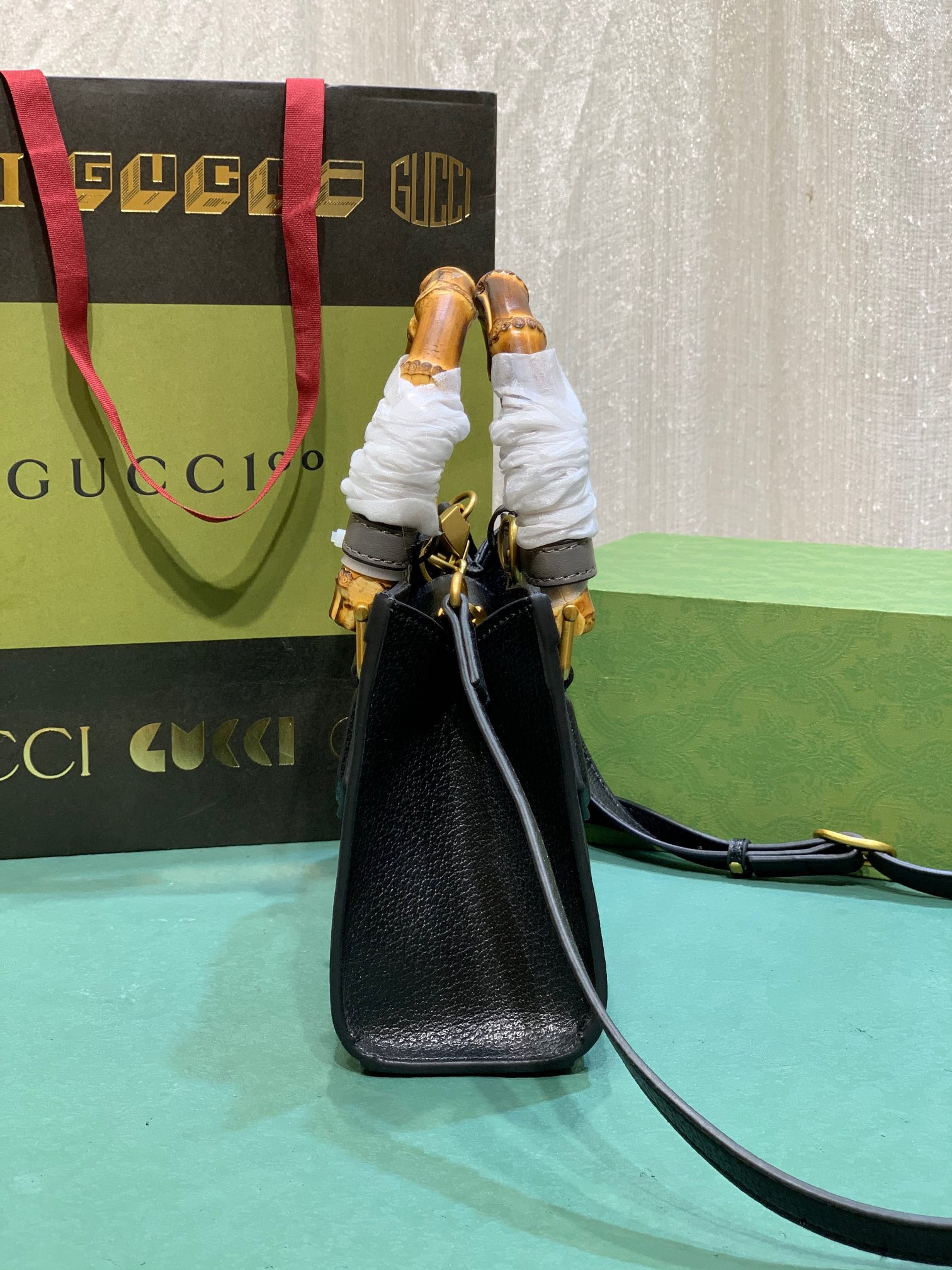 GUCCI DIANA SMALL SHOULDER BAG Black 735153 (27*15.5*11cm) - Image 4