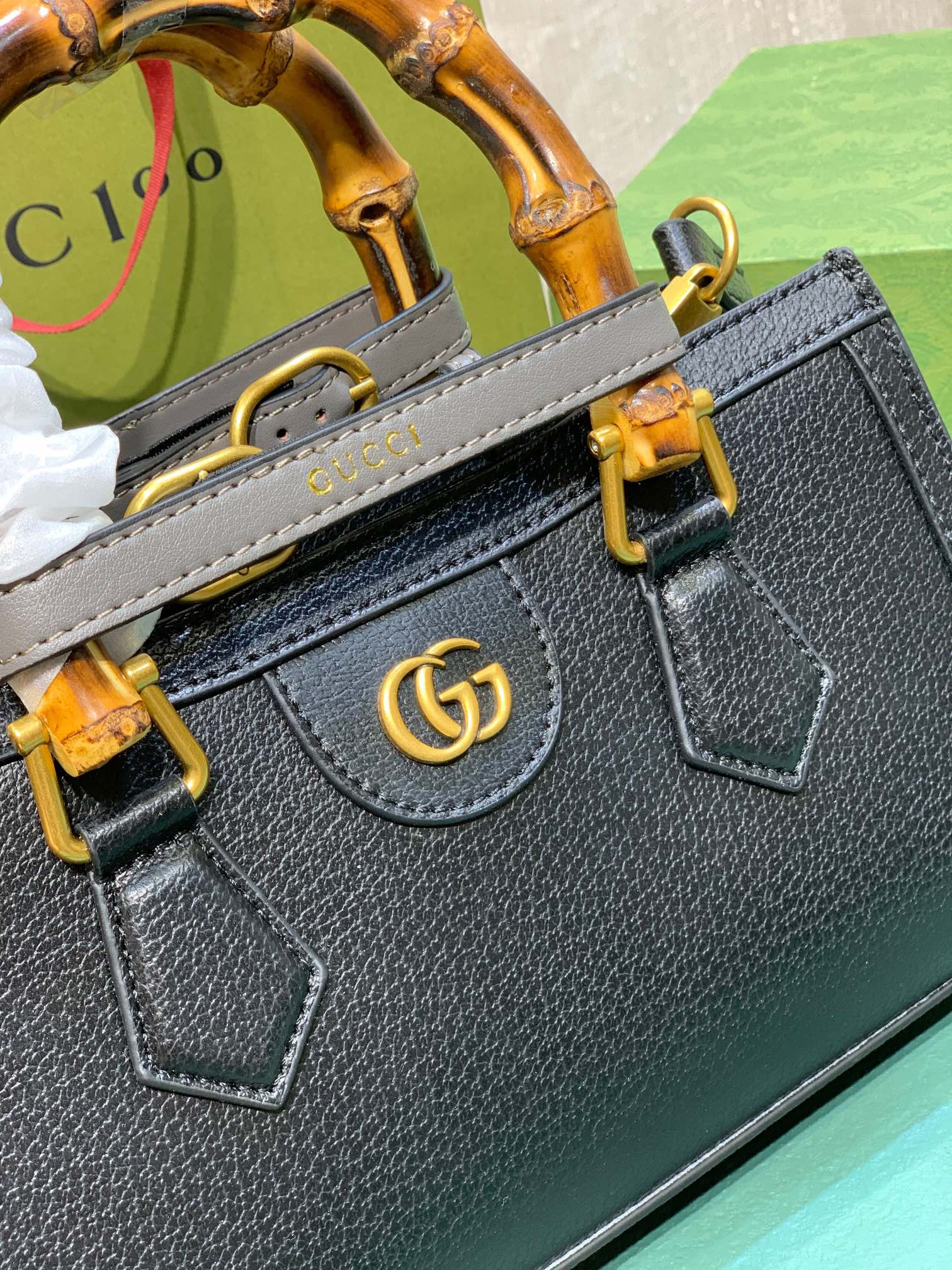 GUCCI DIANA SMALL SHOULDER BAG Black 735153 (27*15.5*11cm) - Image 5
