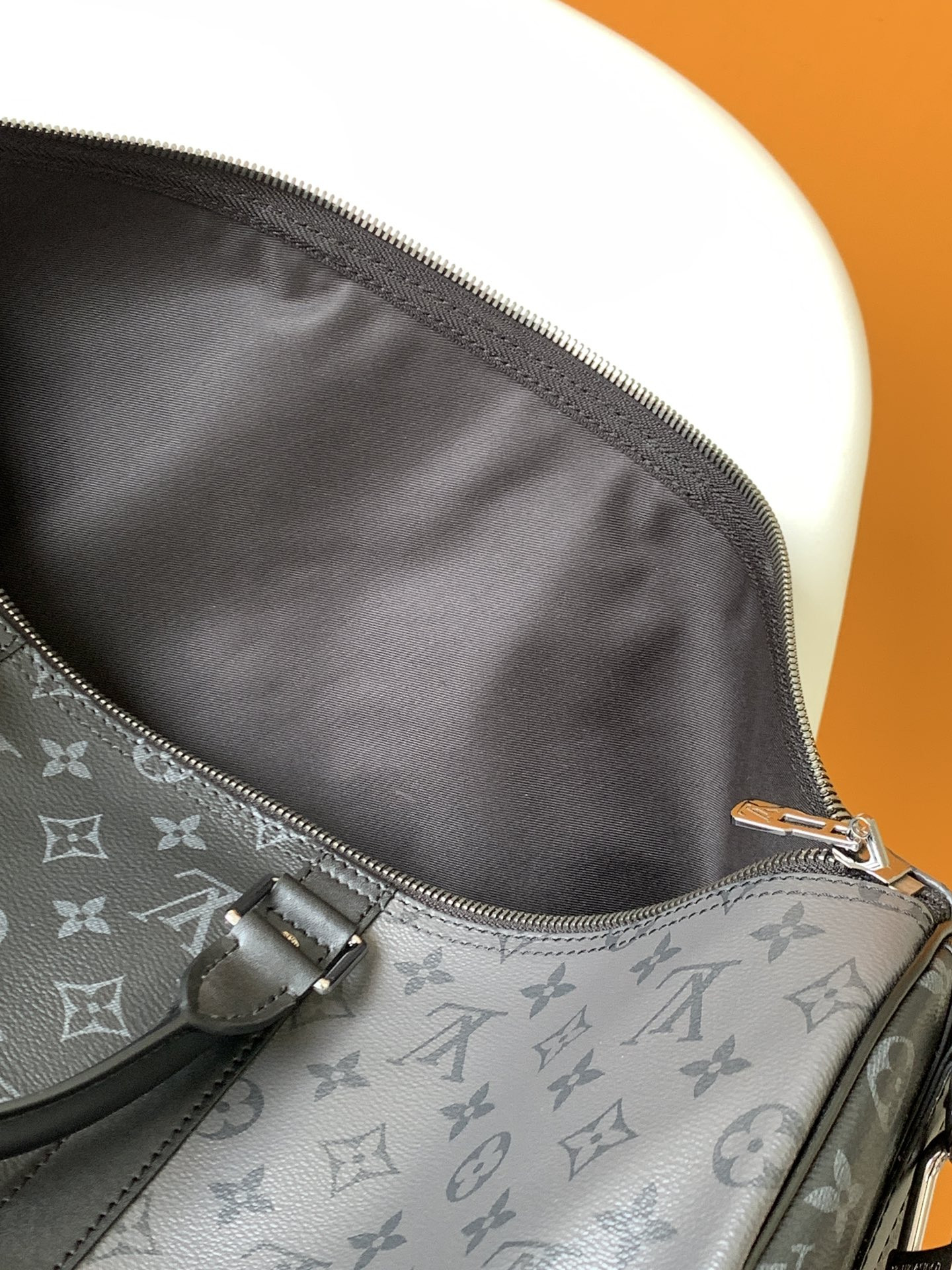 Louis Vuitton Keepall Bandoulière 50 M45392 - Image 9