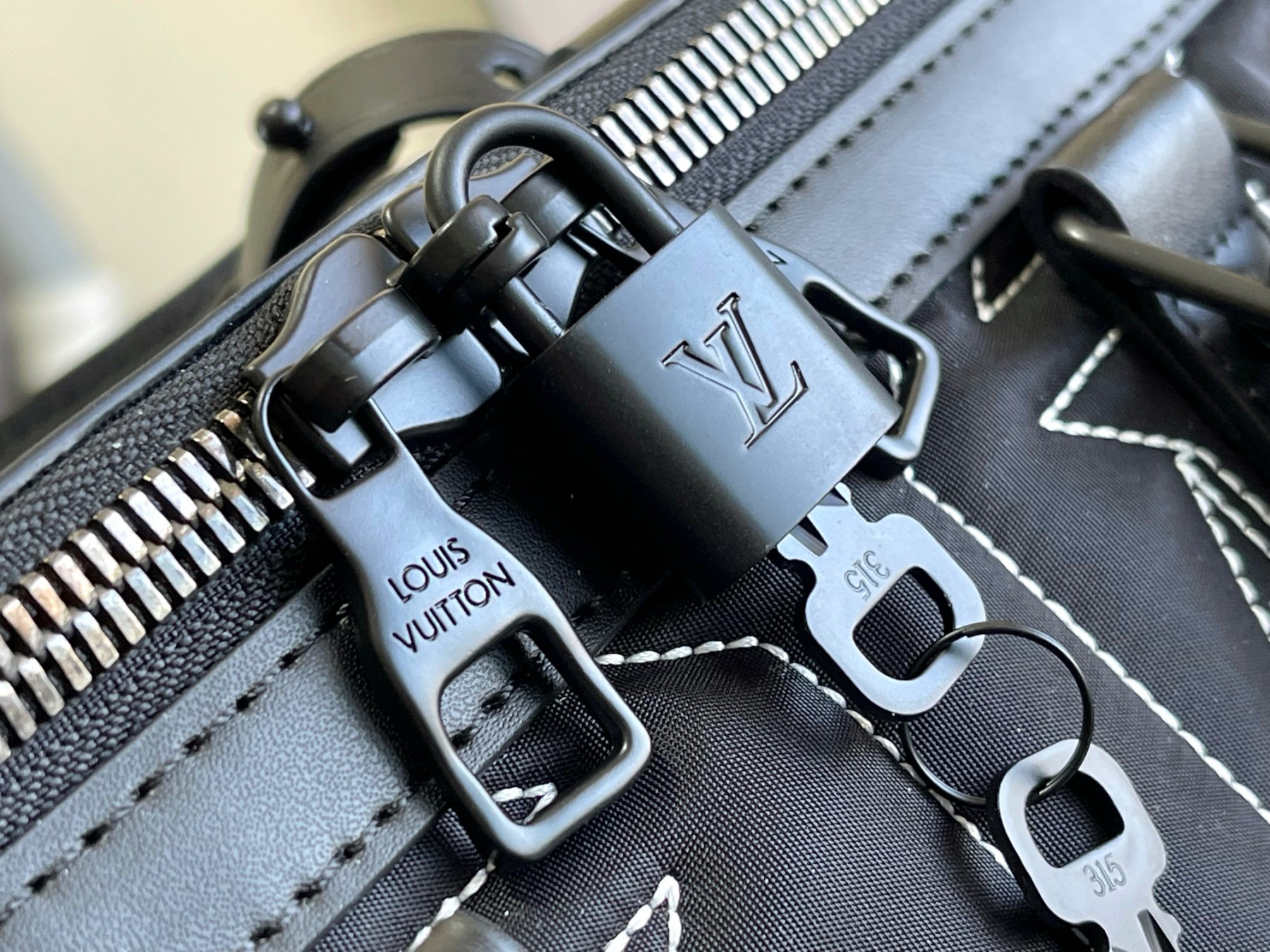 Louis Vuitton Keepall Bandoulière 50 M21382 - Image 8