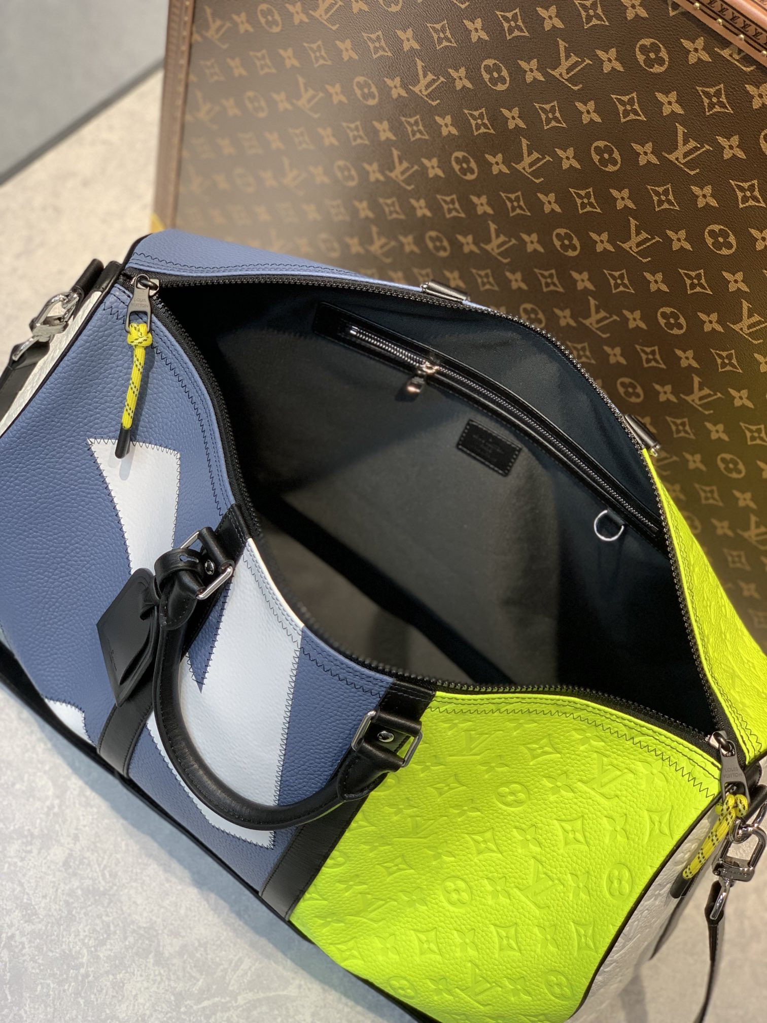 Louis Vuitton Keepall Bandoulière 50 M59922 - Image 9