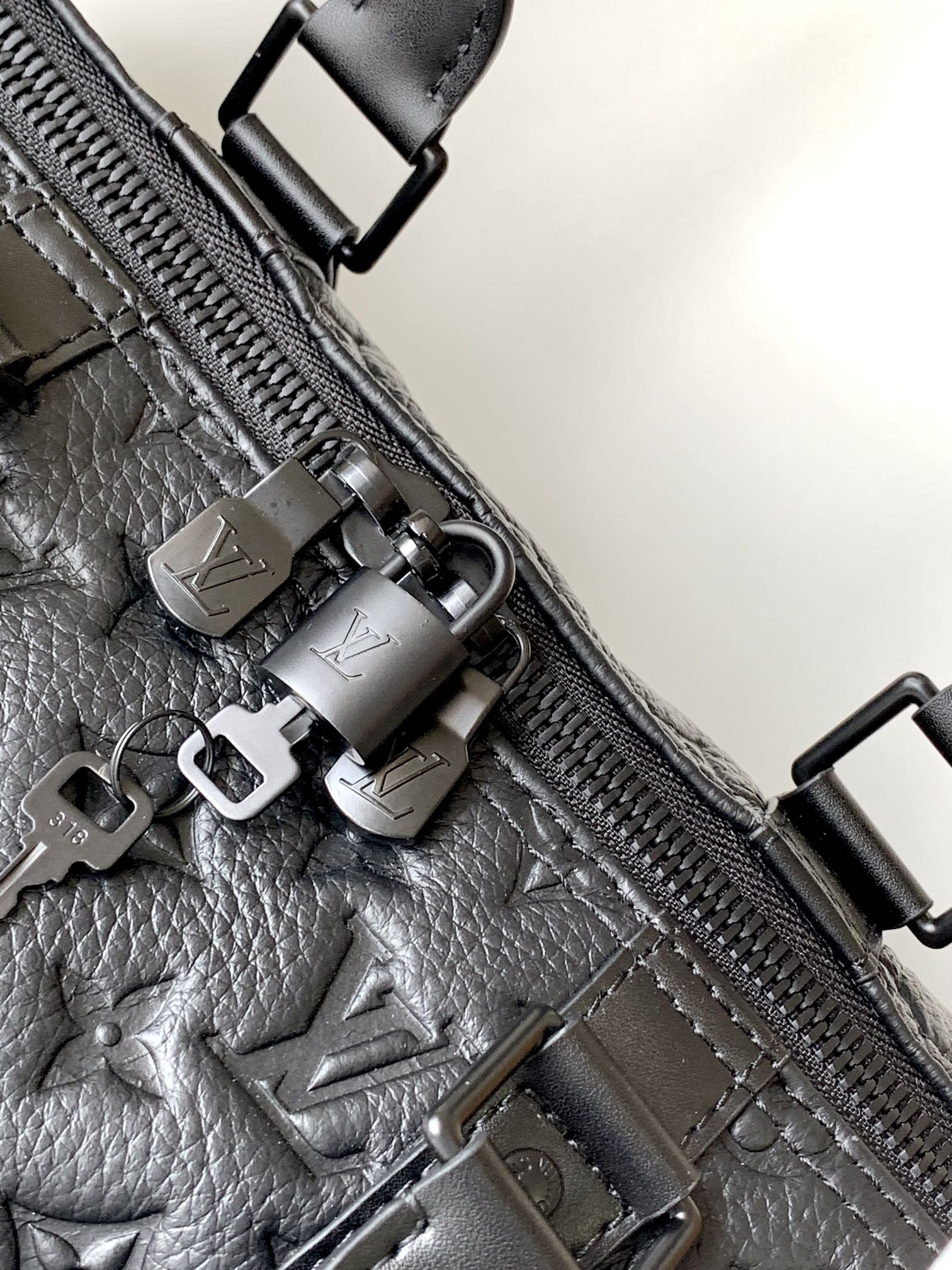 Louis Vuitton Keepall Bandoulière 50 M59025 - Image 6