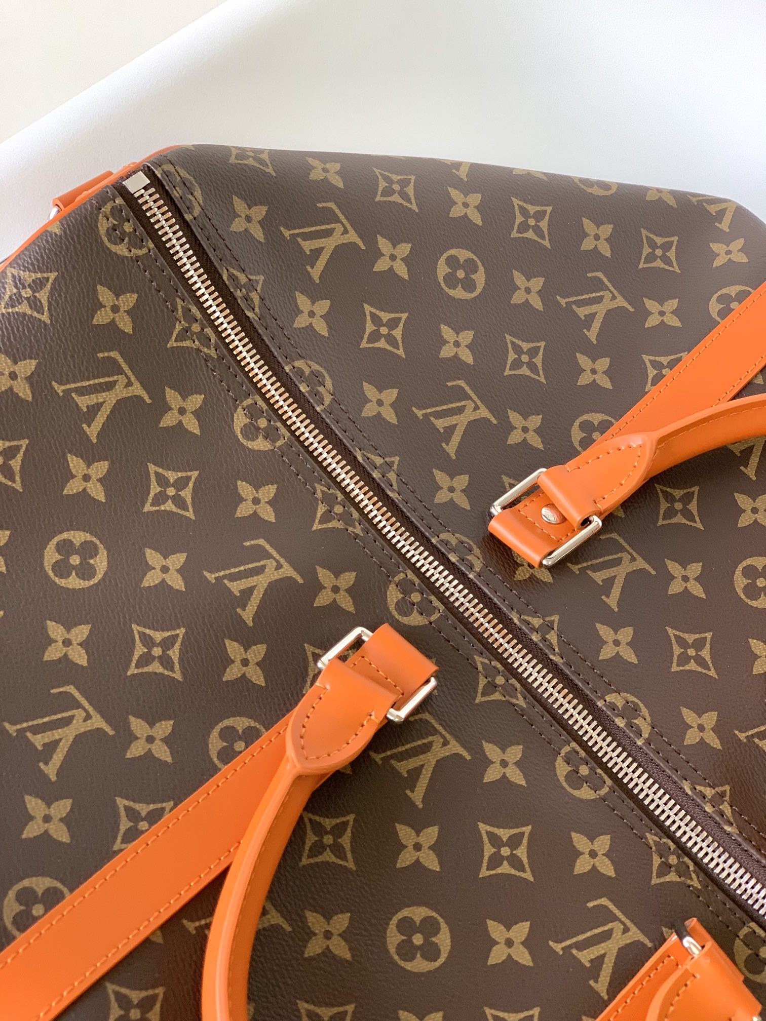 Louis Vuitton Keepall Bandoulière 50 M46670 - Image 9