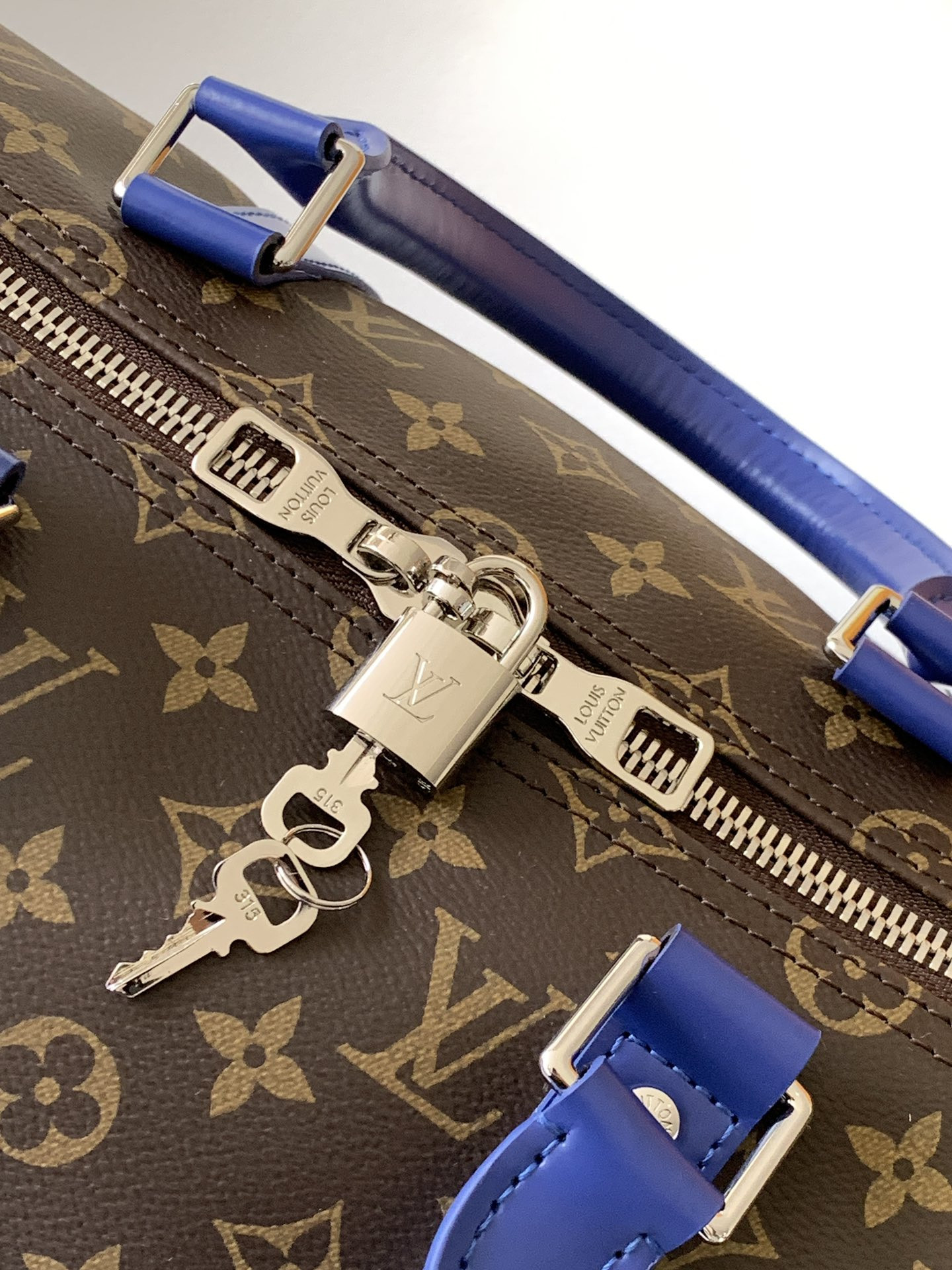Louis Vuitton Keepall Bandoulière 50 M46772 - Image 7