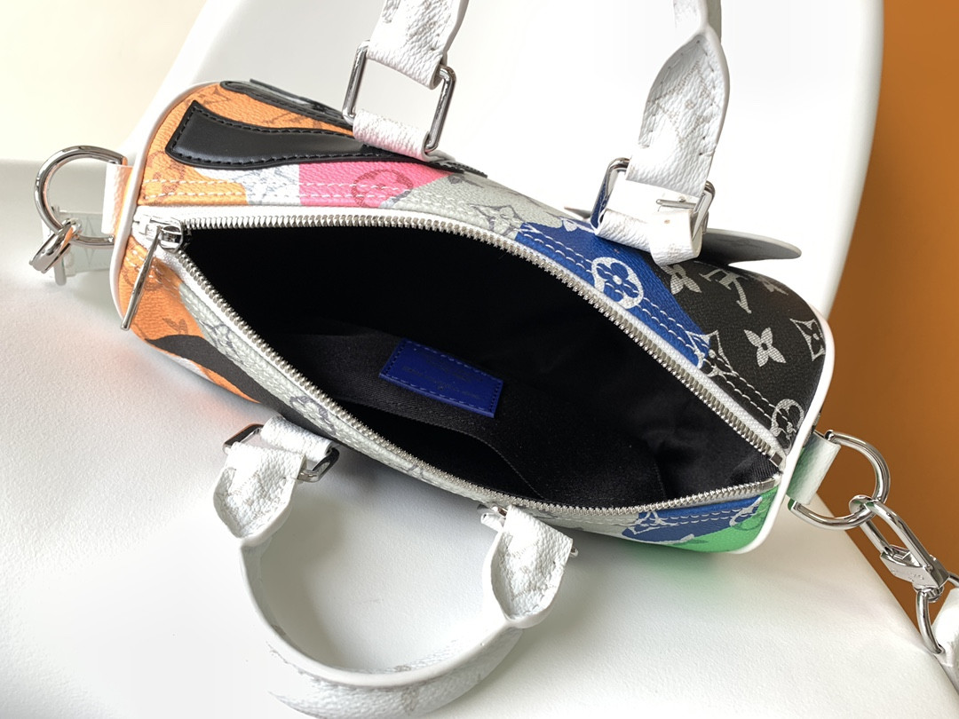 Louis Vuitton Keepall Bandoulière 25 M46678 9.8 x 5.9 x 4.3 inches - Image 9