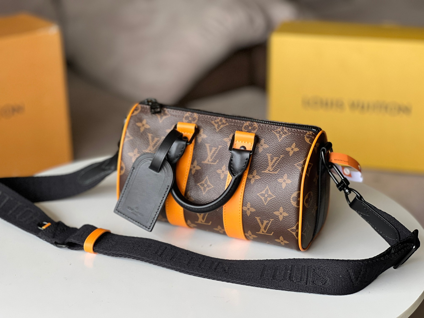 Louis Vuitton Keepall Bandoulière 25 M46687 9.8 x 5.9 x 4.3 inches - Image 5