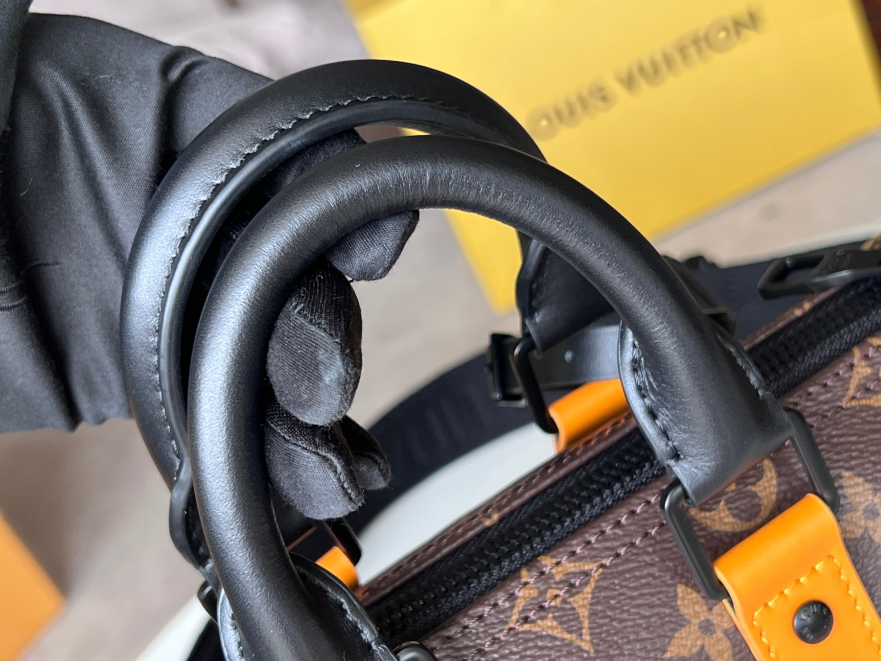 Louis Vuitton Keepall Bandoulière 25 M46687 9.8 x 5.9 x 4.3 inches - Image 7