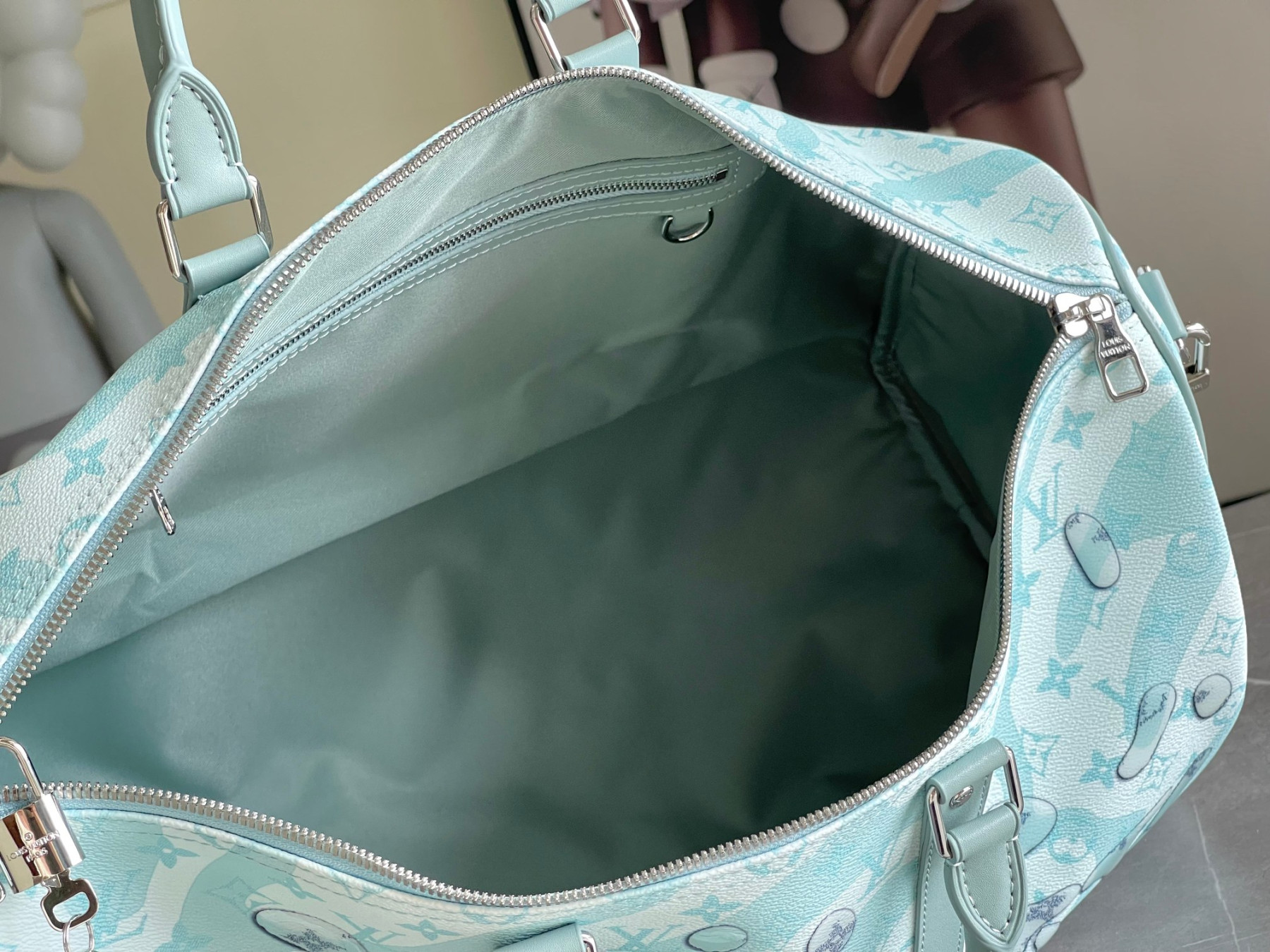Louis Vuitton Keepall Bandoulière 50 M22570 - Image 9