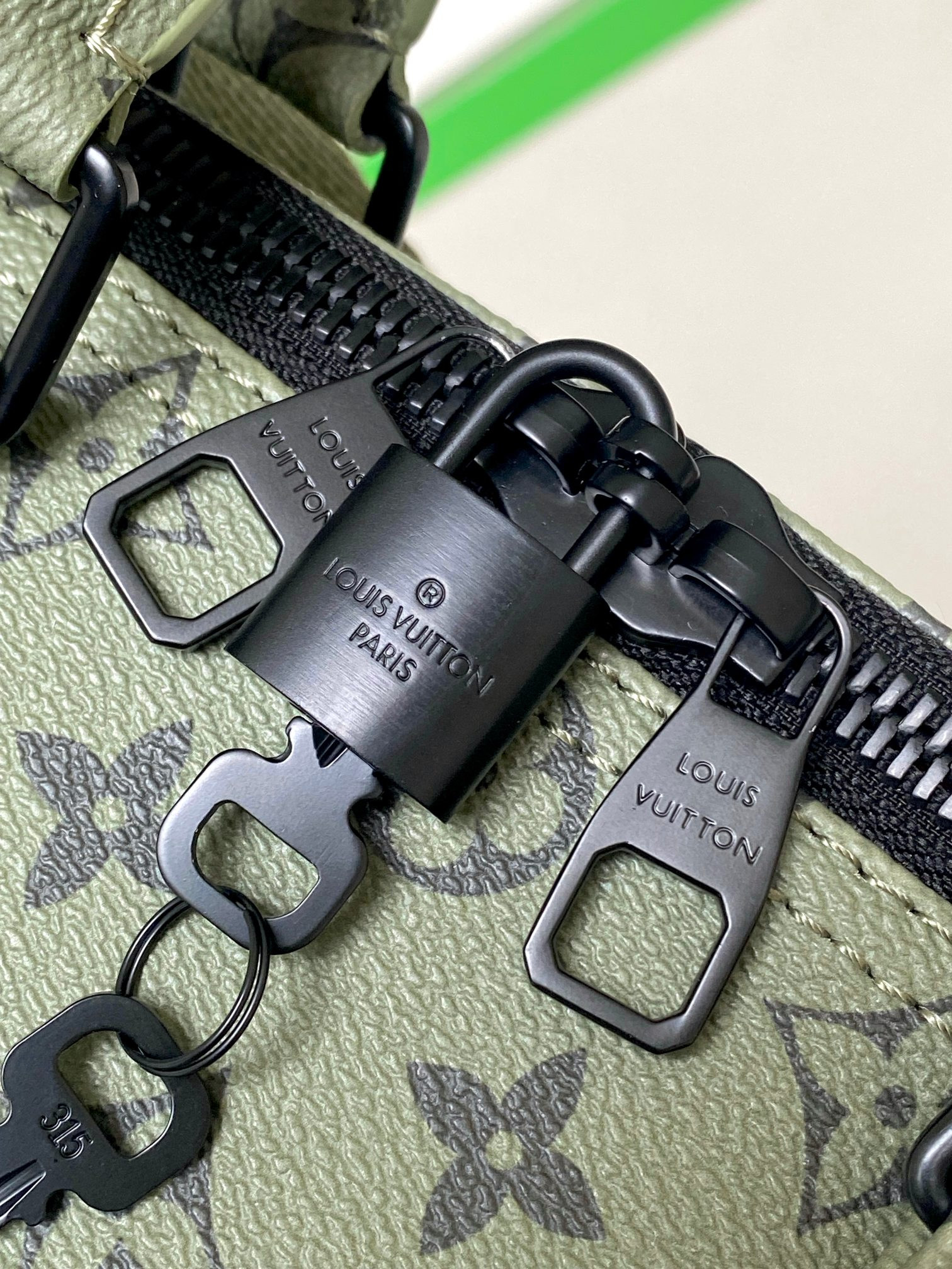Louis Vuitton Keepall Bandoulière 45 M23962 - Image 7