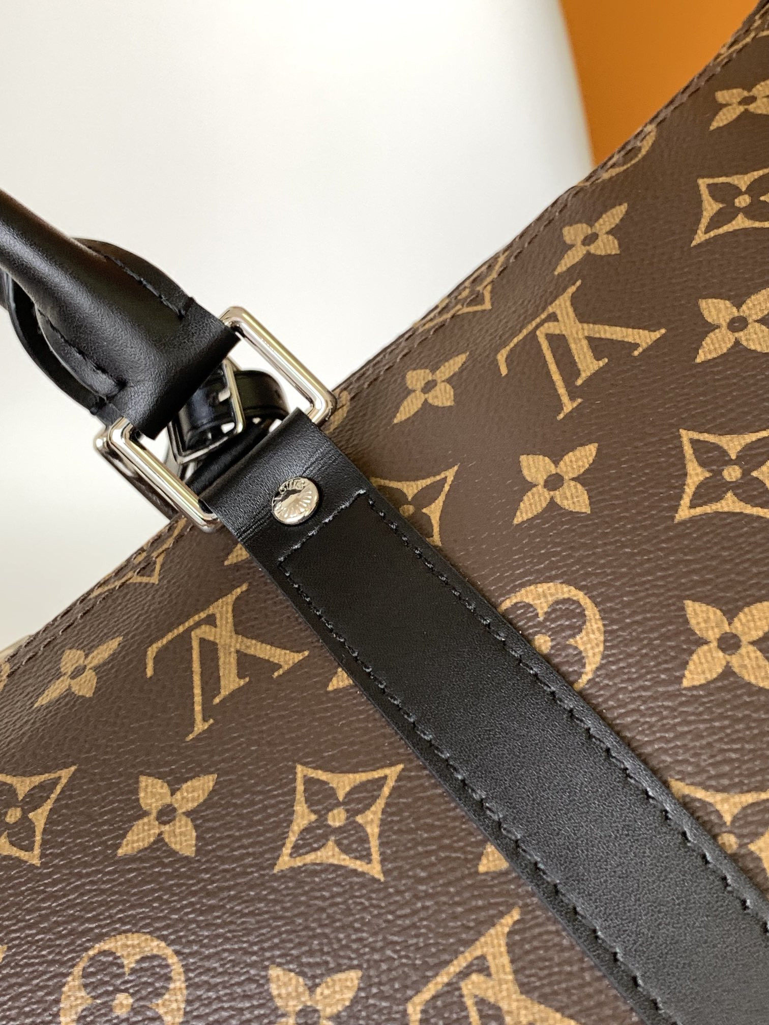Louis Vuitton Keepall Bandoulière 50 M56713 - Image 8