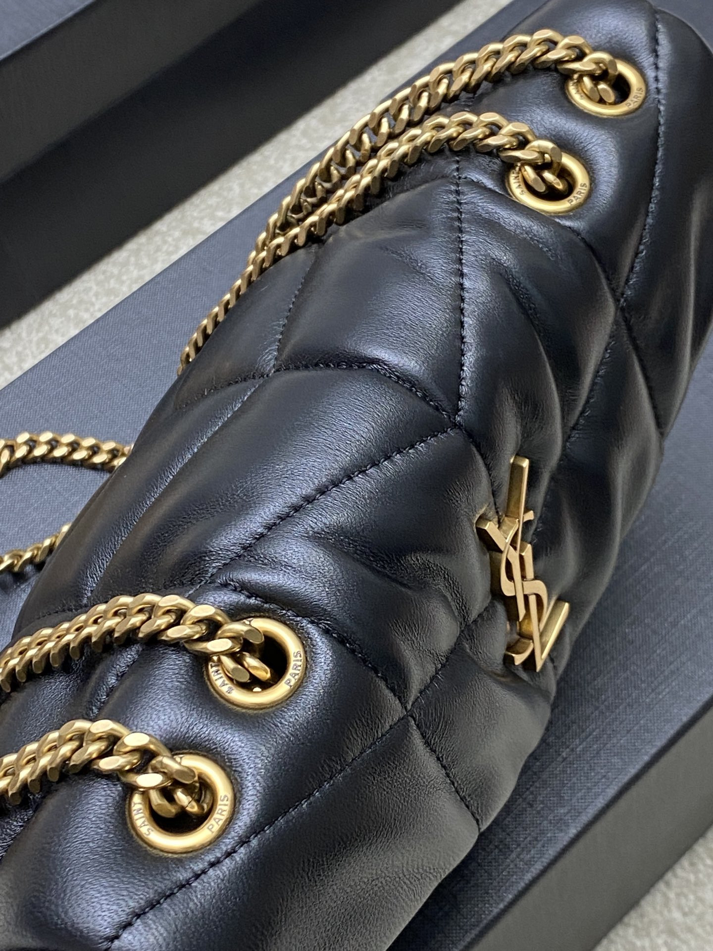 YSL PUFFER IN LEATHER BLACK 23 X 15.5 X 5.8 CM - Image 7
