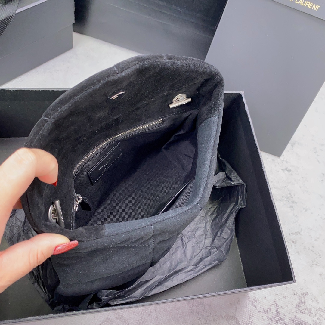 YSL PUFFER IN SUEDE BLACK 23 X 15.5 X 5.8 CM - Image 10