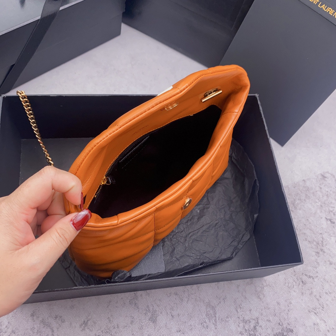 YSL PUFFER IN LEATHER ORANGE 23 X 15.5 X 5.8 CM - Image 10