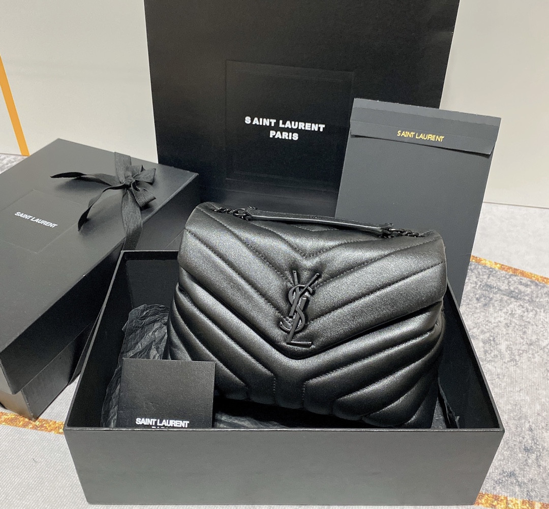 YSL LOULOU SMALL IN QUILTED LEATHER BLACK 9 X 6.1 X 3.3 INCHES - Image 2