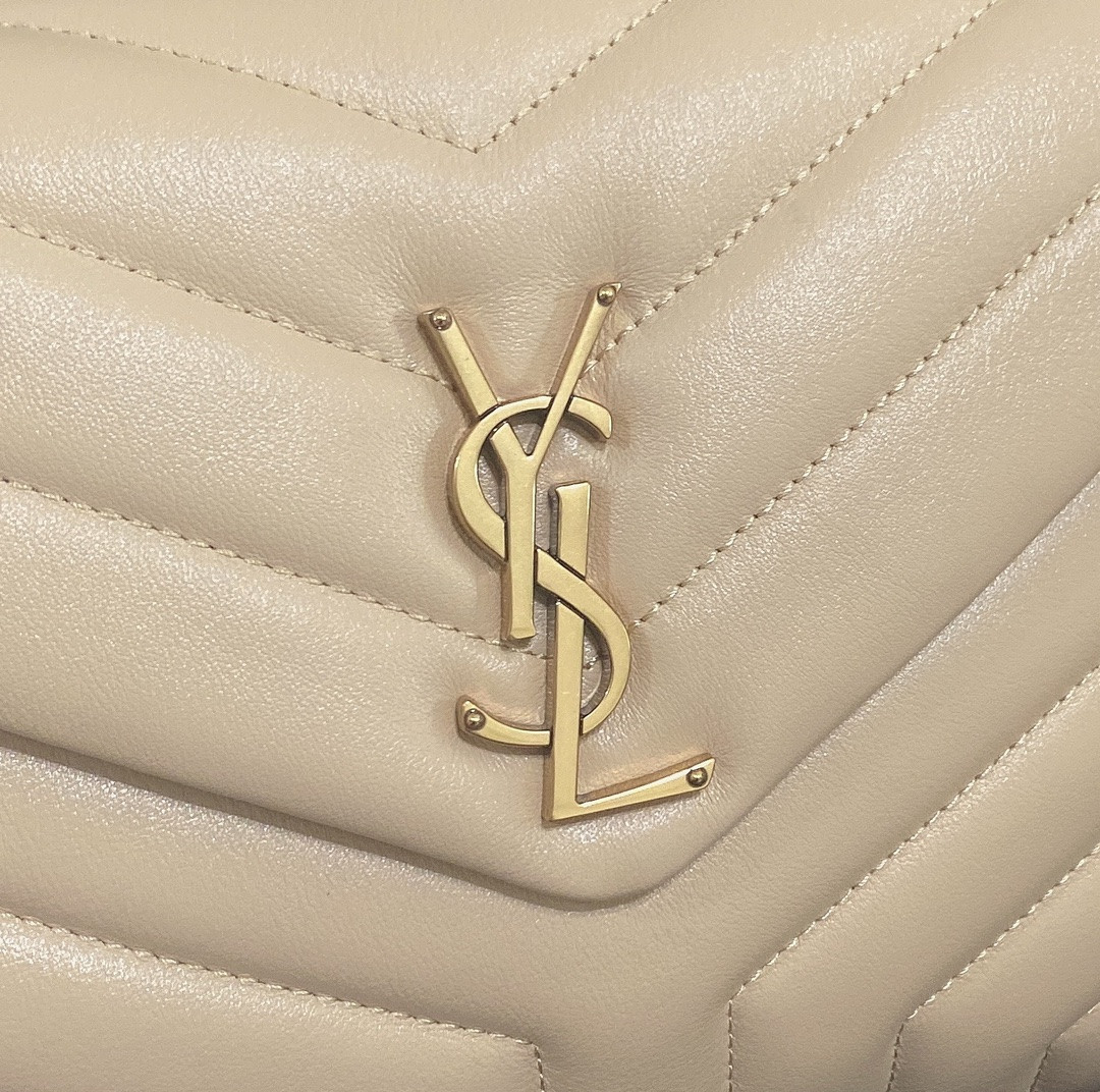 YSL LOULOU SMALL IN QUILTED LEATHER light beige 9 X 6.1 X 3.3 INCHES - Image 7