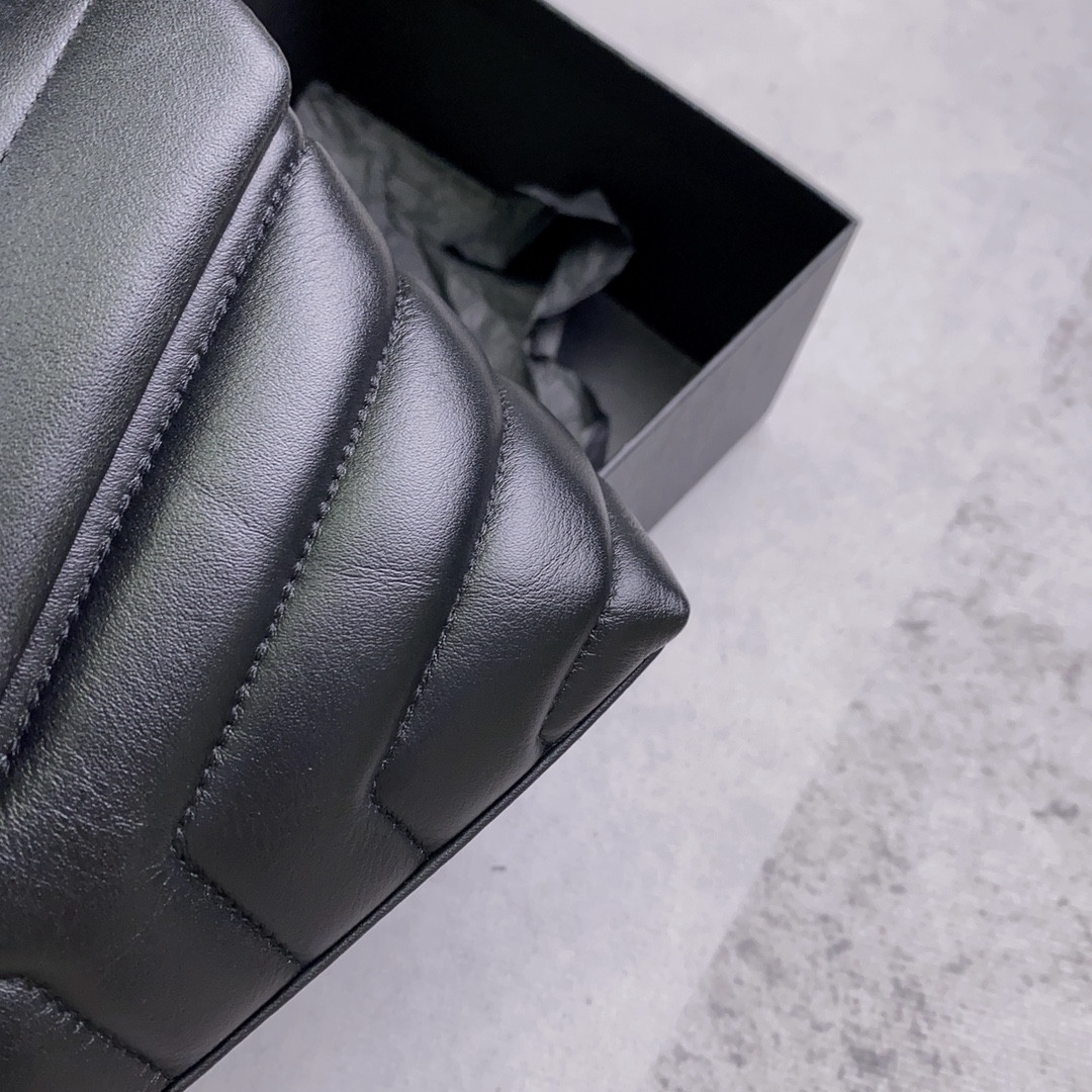 YSL TOY LOULOU IN QUILTED LEATHER BLACK 7.9 X 5.5 X 3 INCHES - Image 8