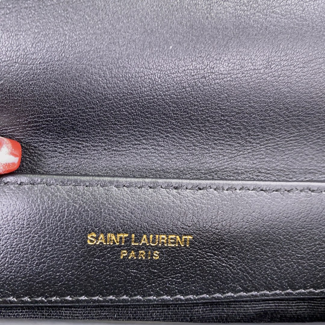 YSL TOY LOULOU IN QUILTED LEATHER BLACK 7.9 X 5.5 X 3 INCHES - Image 13