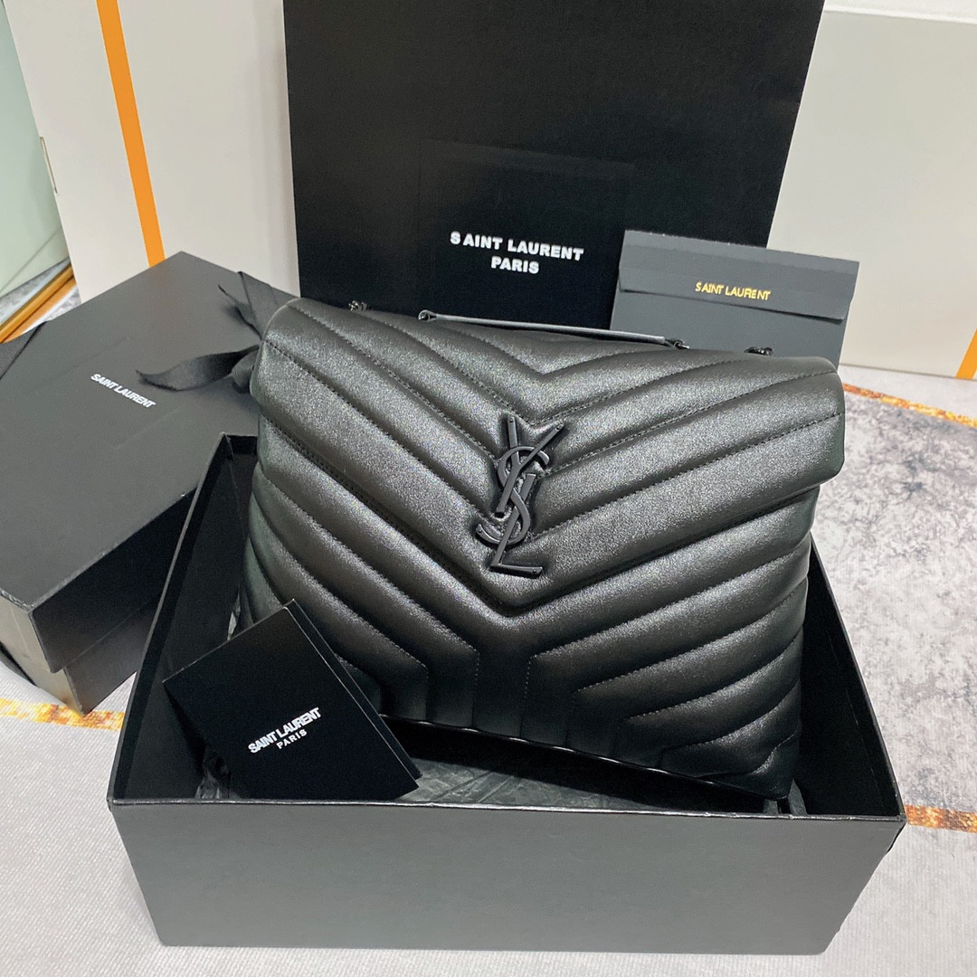 YSL LOULOU MEDIUM IN QUILTED LEATHER ALL BLACK 12.5 X 8.6 X 3.5 INCHES - Image 2