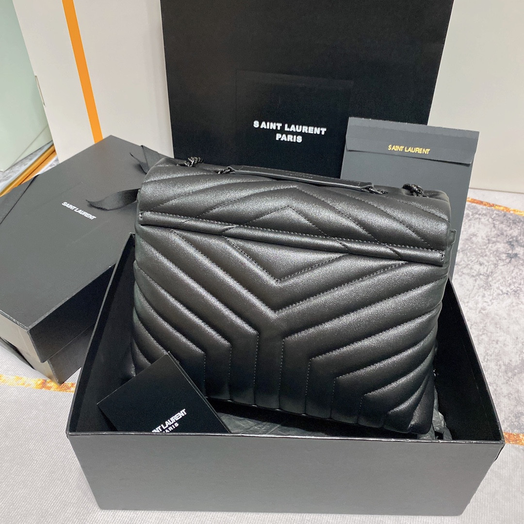 YSL LOULOU MEDIUM IN QUILTED LEATHER ALL BLACK 12.5 X 8.6 X 3.5 INCHES - Image 3