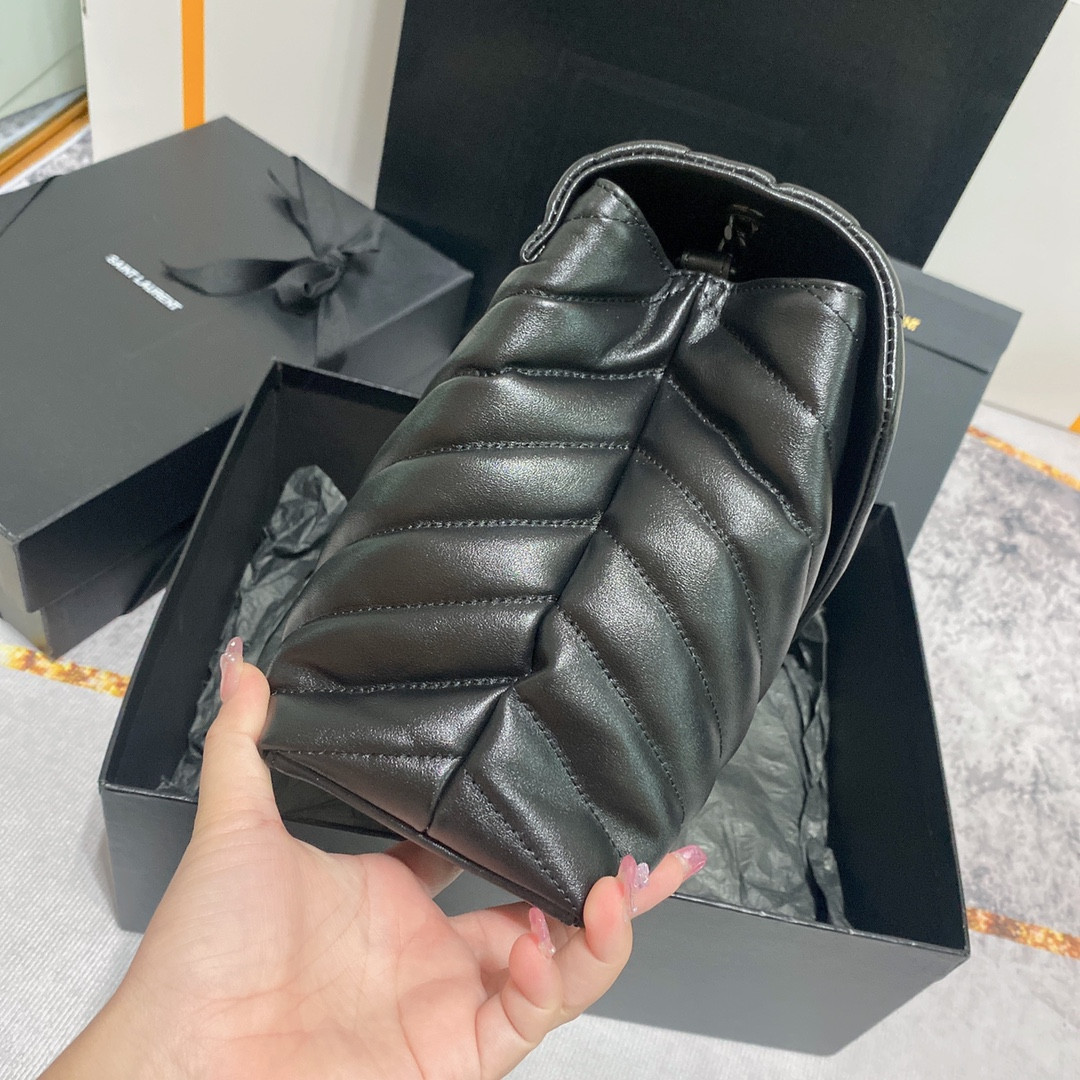 YSL LOULOU MEDIUM IN QUILTED LEATHER ALL BLACK 12.5 X 8.6 X 3.5 INCHES - Image 5
