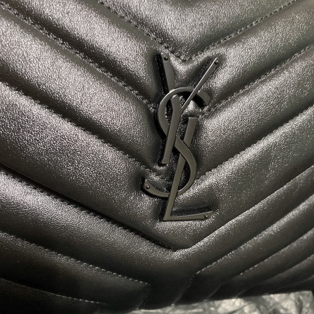 YSL LOULOU MEDIUM IN QUILTED LEATHER ALL BLACK 12.5 X 8.6 X 3.5 INCHES - Image 7