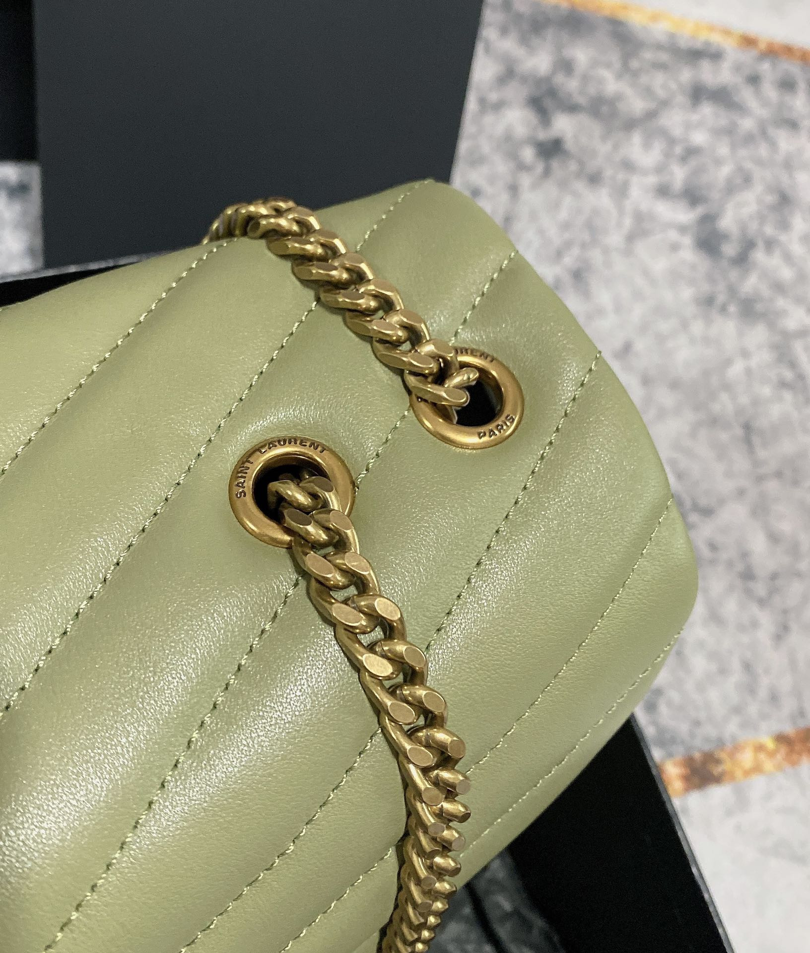 YSL LOULOU MEDIUM IN QUILTED LEATHER GREEN 12.5 X 8.6 X 3.5 INCHES - Image 11