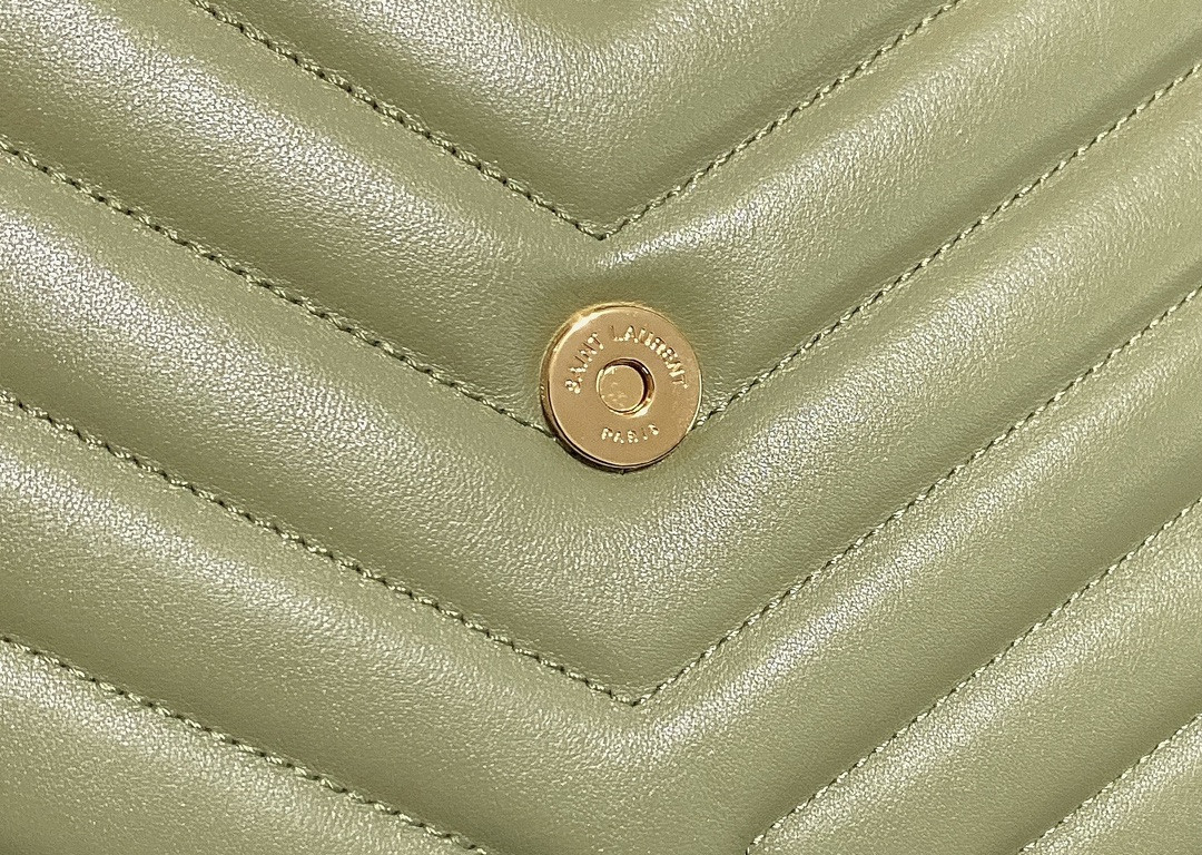 YSL LOULOU MEDIUM IN QUILTED LEATHER GREEN 12.5 X 8.6 X 3.5 INCHES - Image 13