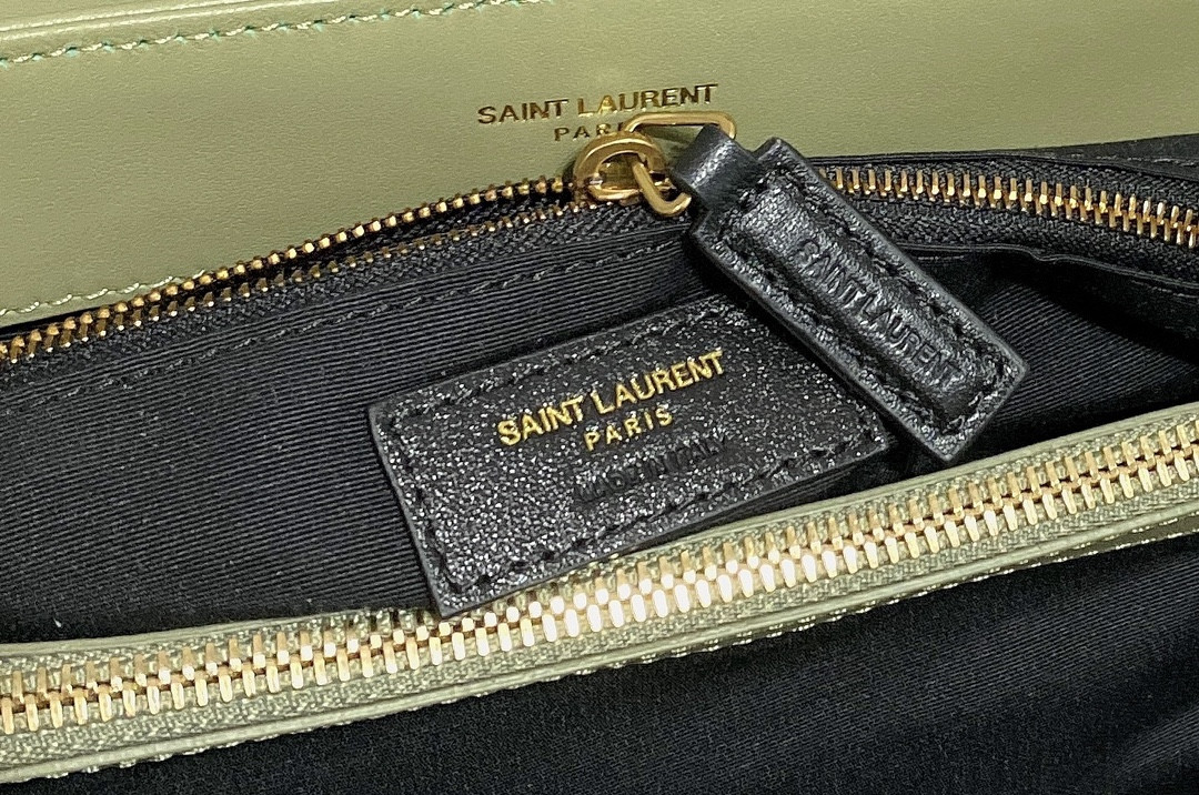 YSL LOULOU MEDIUM IN QUILTED LEATHER GREEN 12.5 X 8.6 X 3.5 INCHES - Image 16