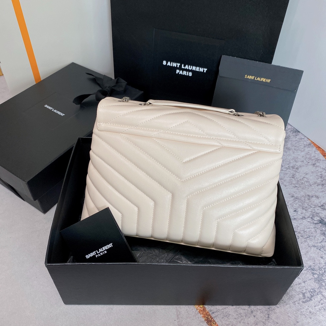YSL LOULOU MEDIUM IN QUILTED LEATHER BLANC VINTAGE SILVER 12.5 X 8.6 X 3.5 INCHES - Image 3