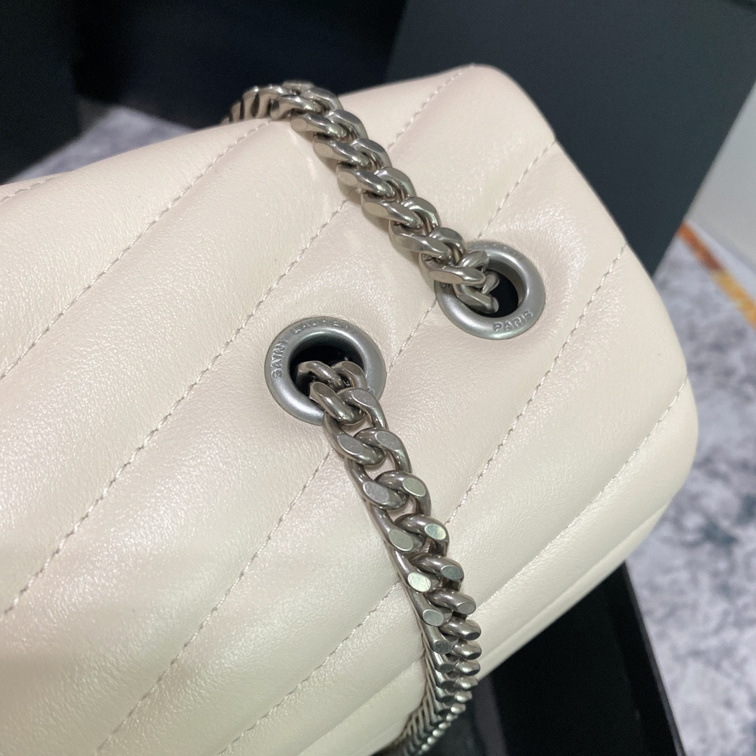 YSL LOULOU MEDIUM IN QUILTED LEATHER BLANC VINTAGE SILVER 12.5 X 8.6 X 3.5 INCHES - Image 11