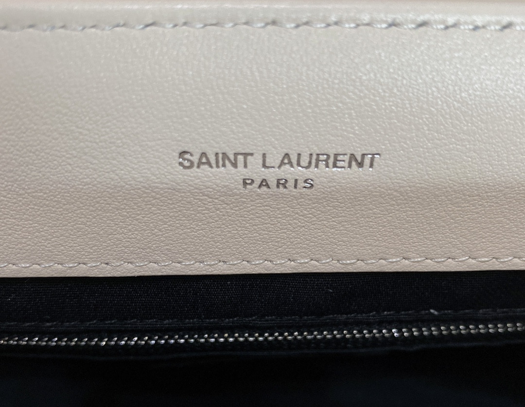 YSL LOULOU MEDIUM IN QUILTED LEATHER BLANC VINTAGE SILVER 12.5 X 8.6 X 3.5 INCHES - Image 14