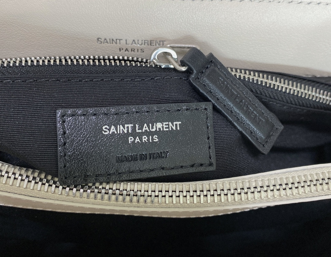 YSL LOULOU MEDIUM IN QUILTED LEATHER BLANC VINTAGE SILVER 12.5 X 8.6 X 3.5 INCHES - Image 16