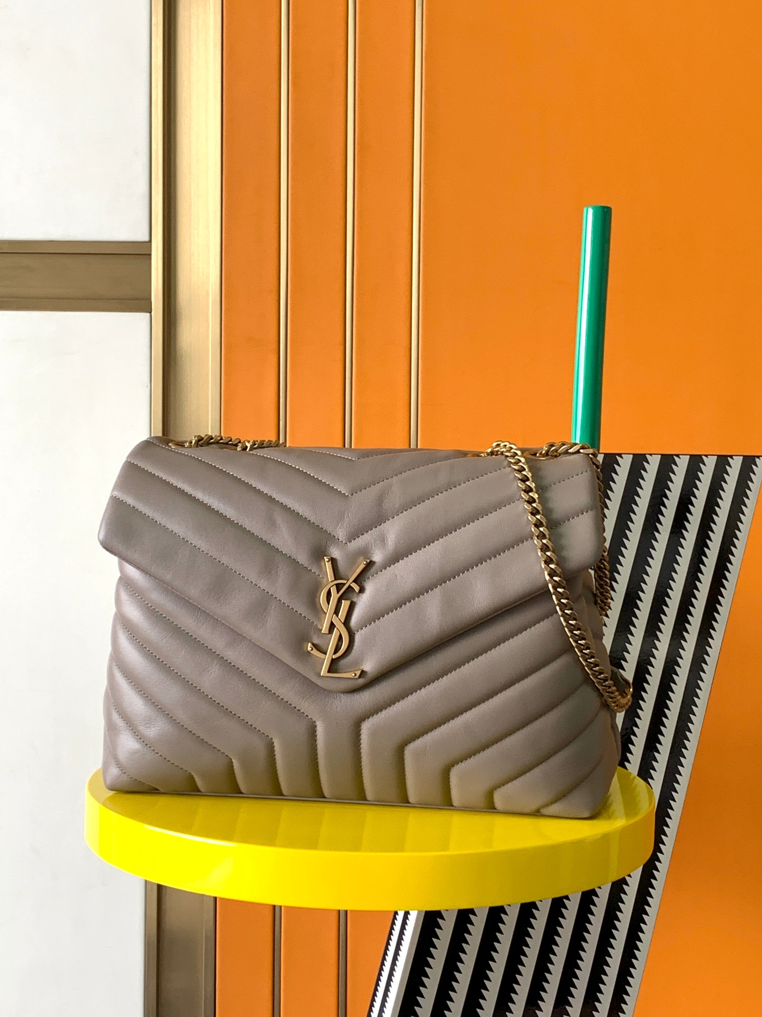 YSL LOULOU MEDIUM IN QUILTED LEATHER GRAY 12.5 X 8.6 X 3.5 INCHES - Image 2