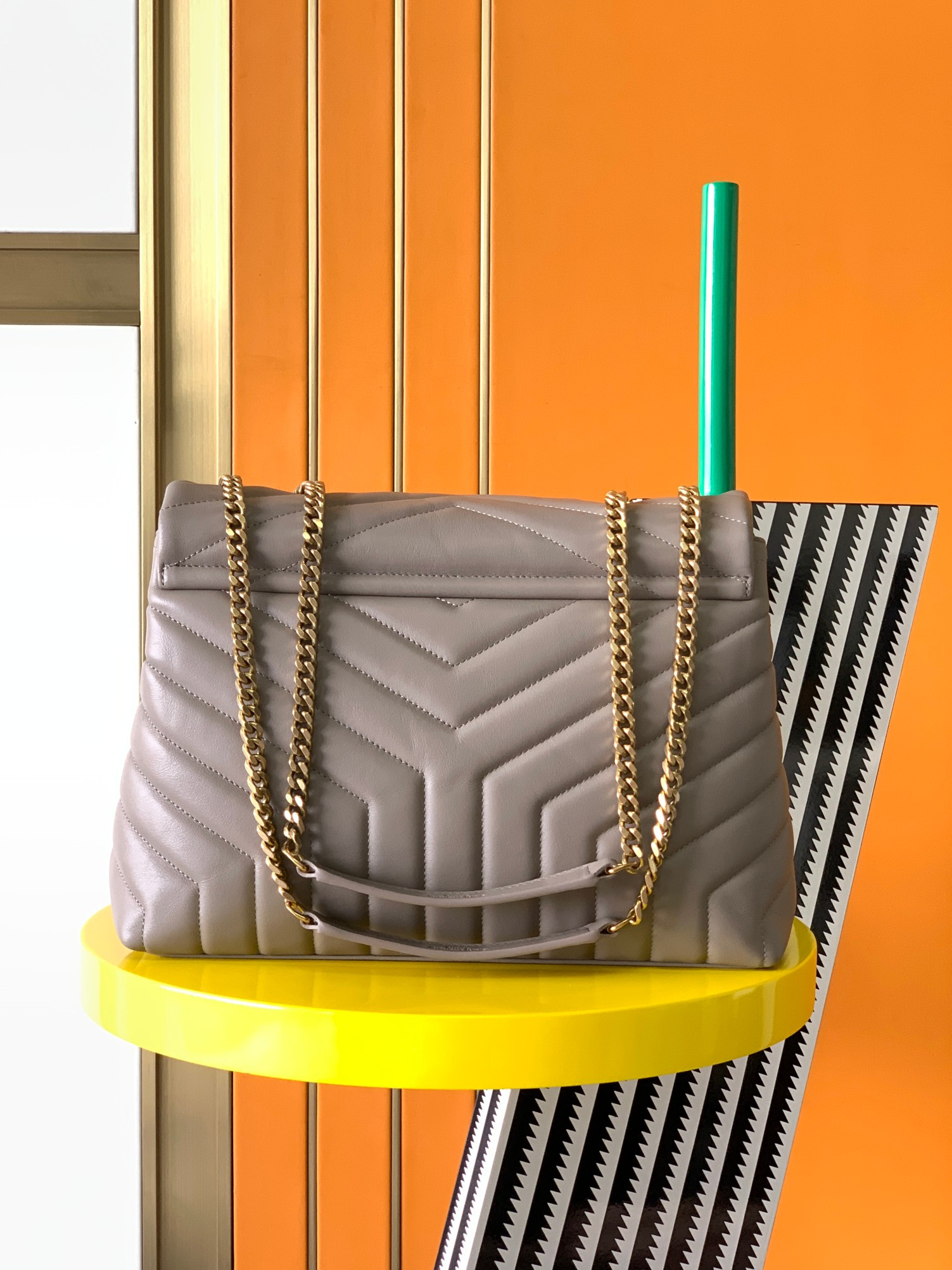 YSL LOULOU MEDIUM IN QUILTED LEATHER GRAY 12.5 X 8.6 X 3.5 INCHES - Image 5