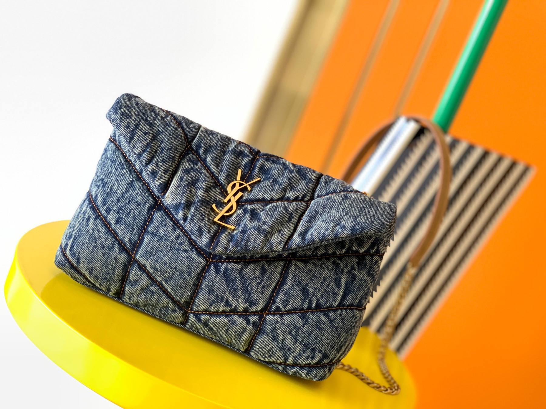 YSL PUFFER IN SUEDE AND DENIM RODEO BLUE 23 X 15.5 X 5.8 CM - Image 2