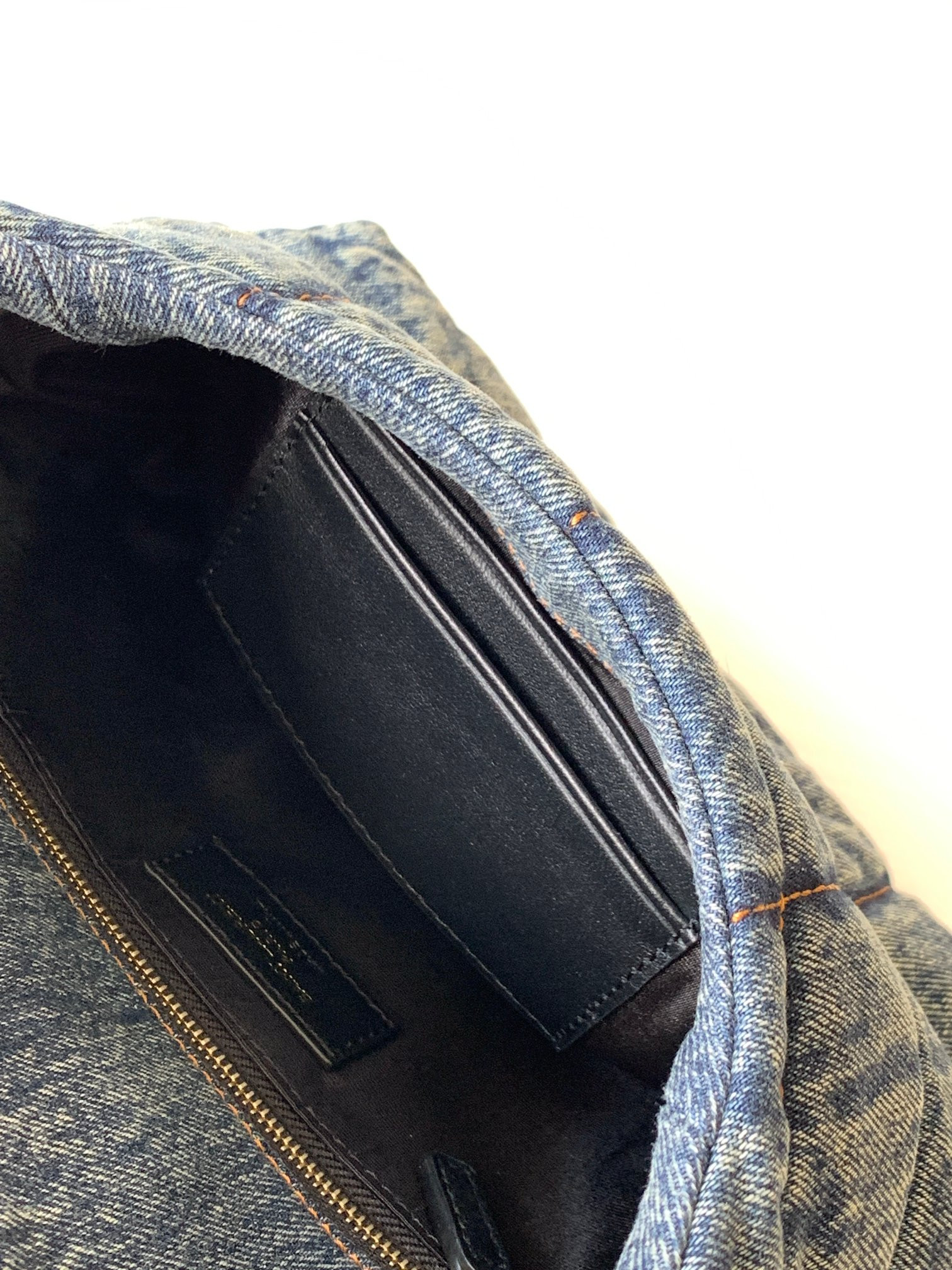 YSL PUFFER IN SUEDE AND DENIM RODEO BLUE 23 X 15.5 X 5.8 CM - Image 9