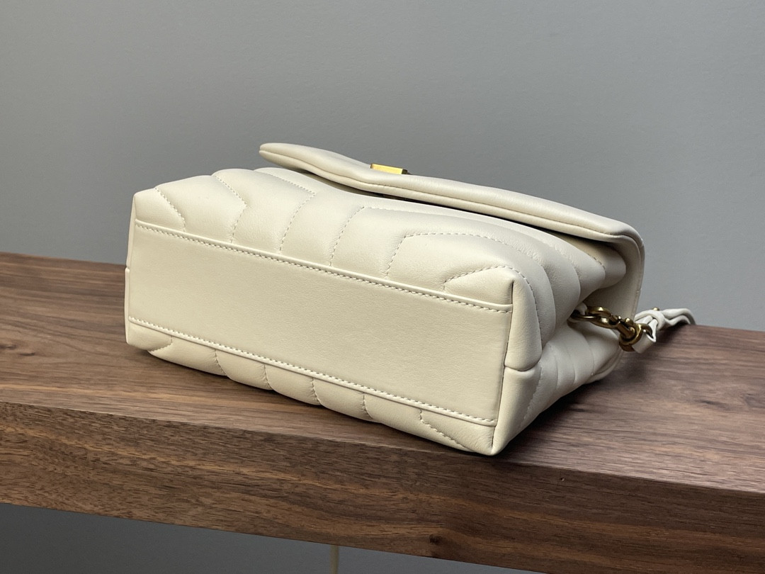 YSL TOY LOULOU IN QUILTED LEATHER WHITE 7.9 X 5.5 X 3 INCHES - Image 7