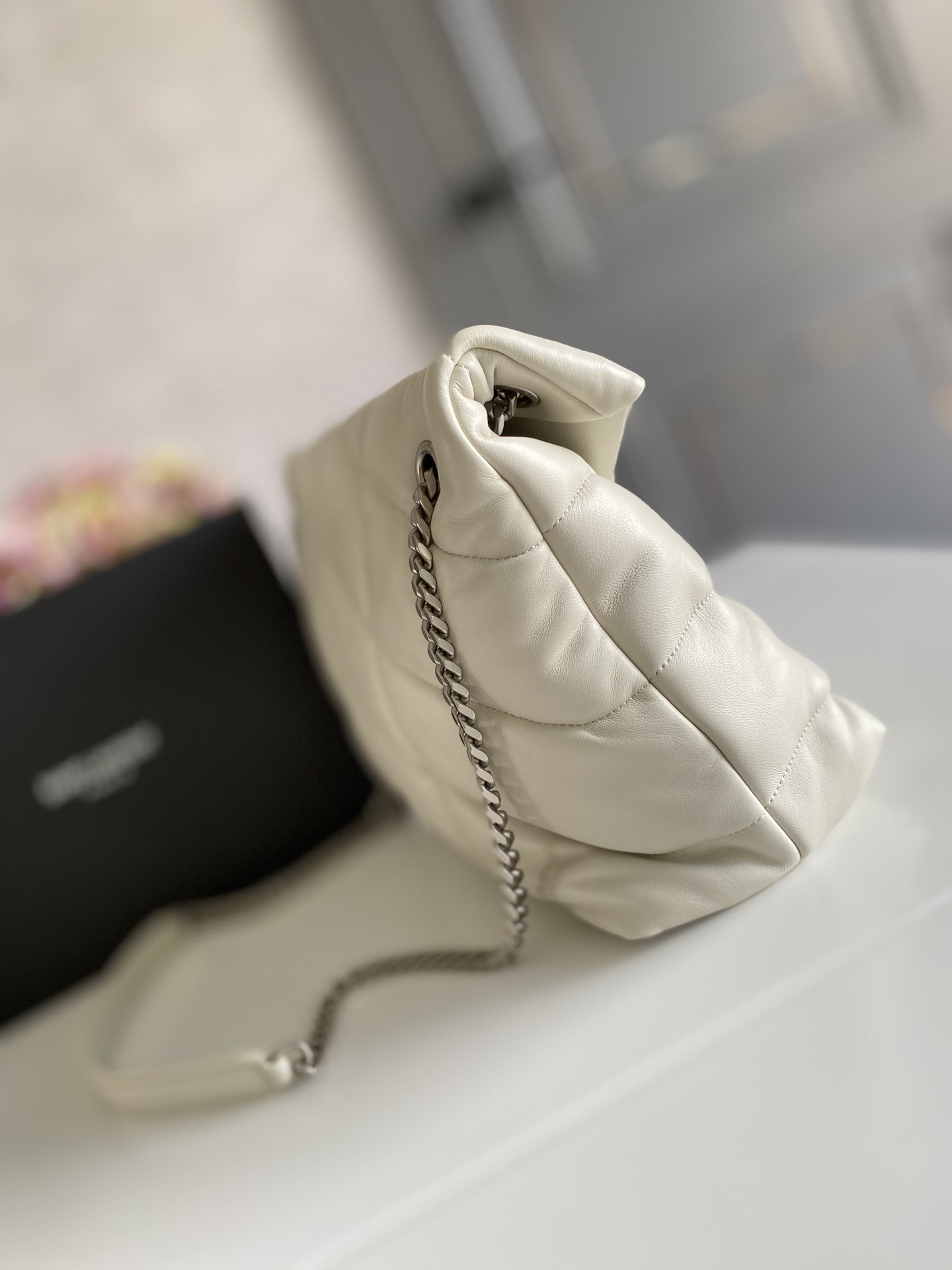 YSL PUFFER MEDIUM IN NAPPA LEATHER WHITE SILVER 13.7 X 9 X 5.3 INCHES - Image 3