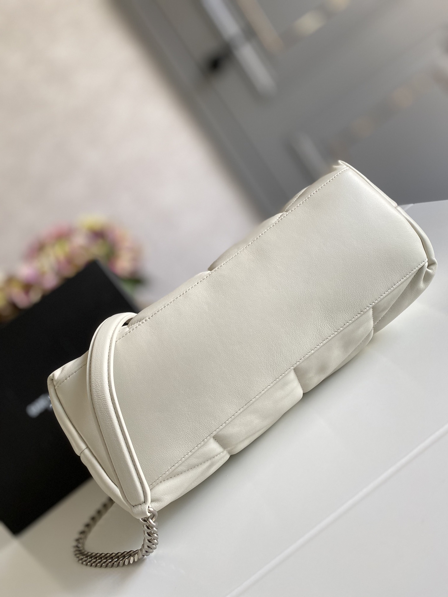 YSL PUFFER MEDIUM IN NAPPA LEATHER WHITE SILVER 13.7 X 9 X 5.3 INCHES - Image 6