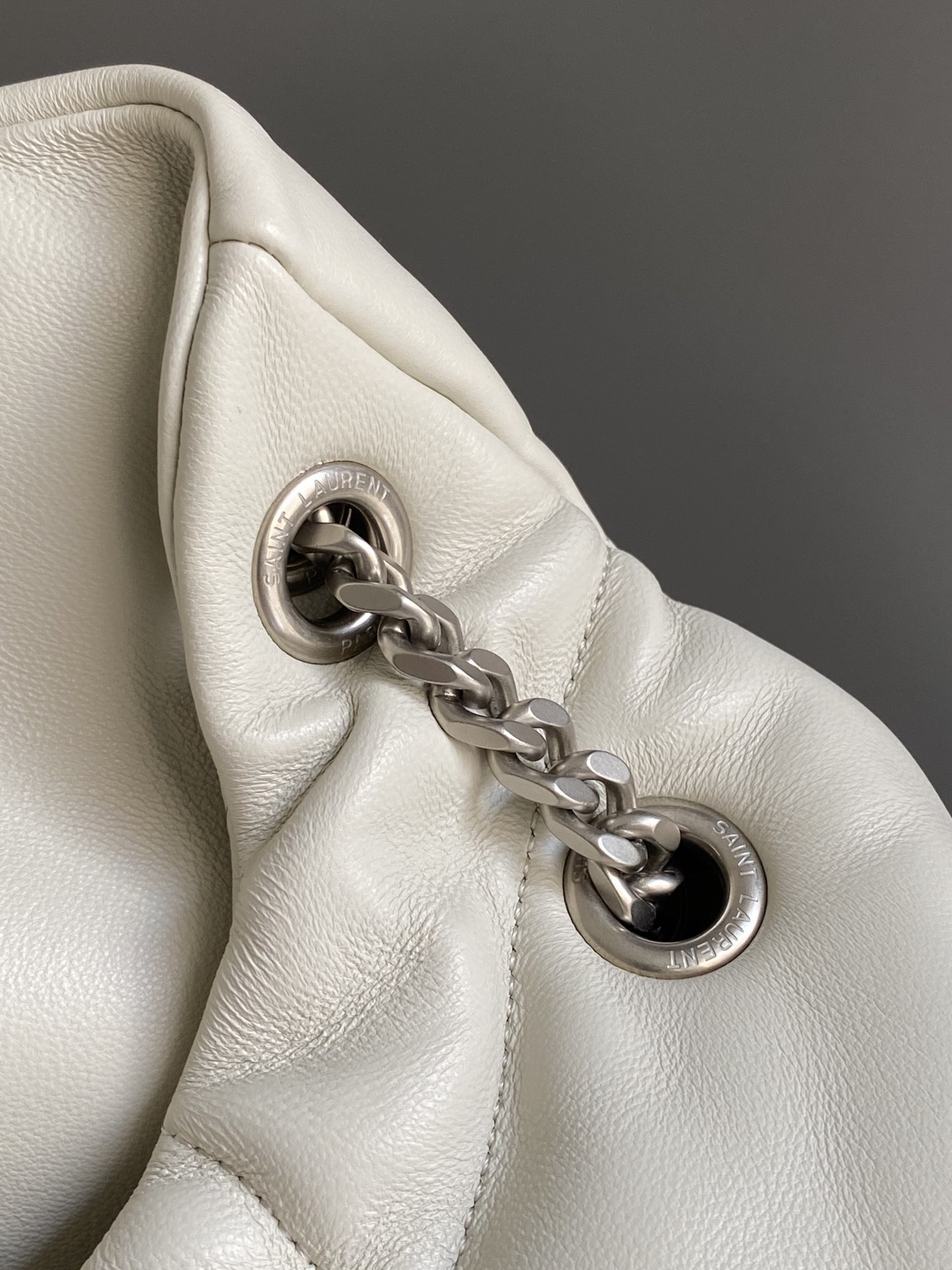 YSL PUFFER MEDIUM IN NAPPA LEATHER WHITE SILVER 13.7 X 9 X 5.3 INCHES - Image 7