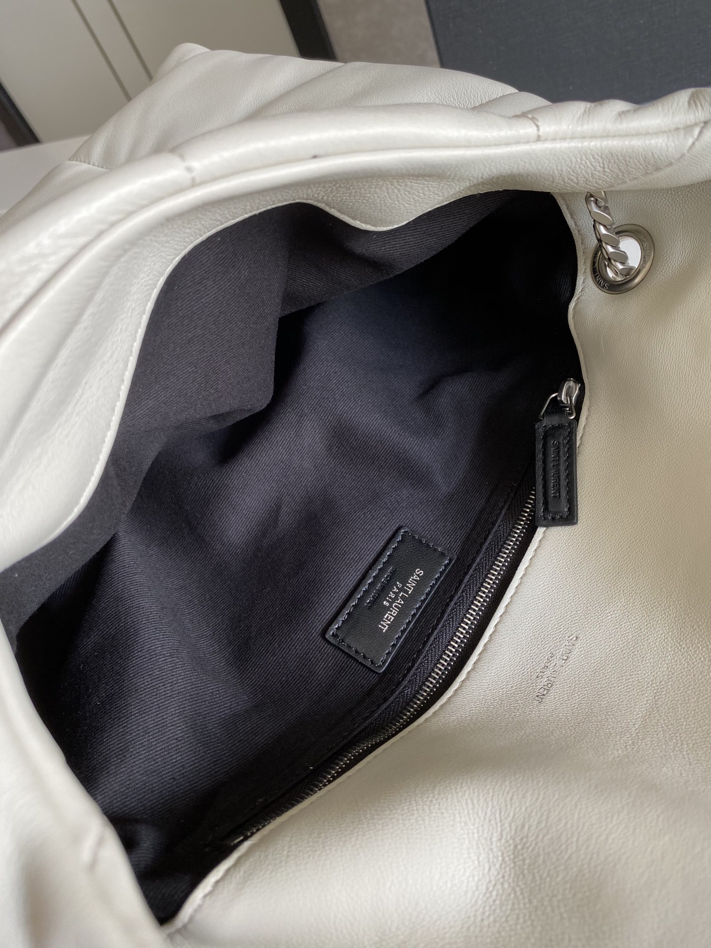 YSL PUFFER MEDIUM IN NAPPA LEATHER WHITE SILVER 13.7 X 9 X 5.3 INCHES - Image 9