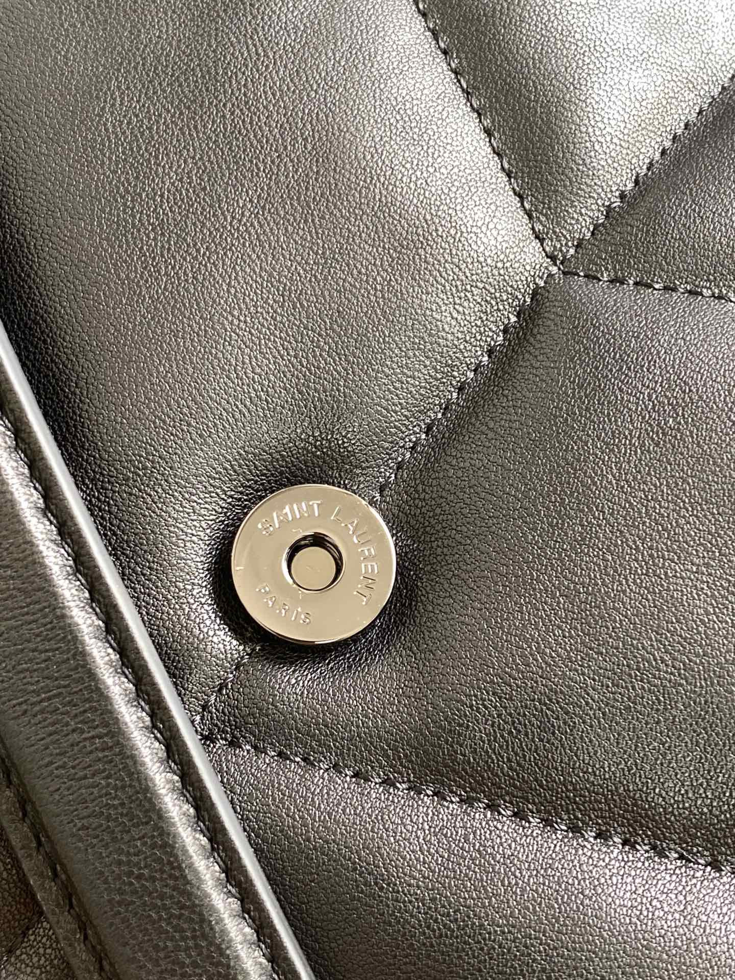 YSL PUFFER MEDIUM IN NAPPA LEATHER ALL BLACK 13.7 X 9 X 5.3 INCHES - Image 6