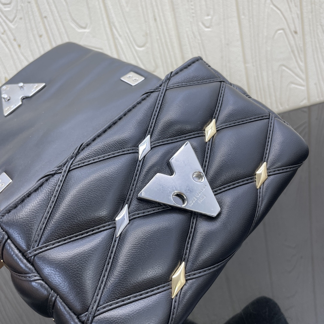 LOUIS VUITTON M24246 Pico GO-14 (15*10*6.5xm) - Image 8