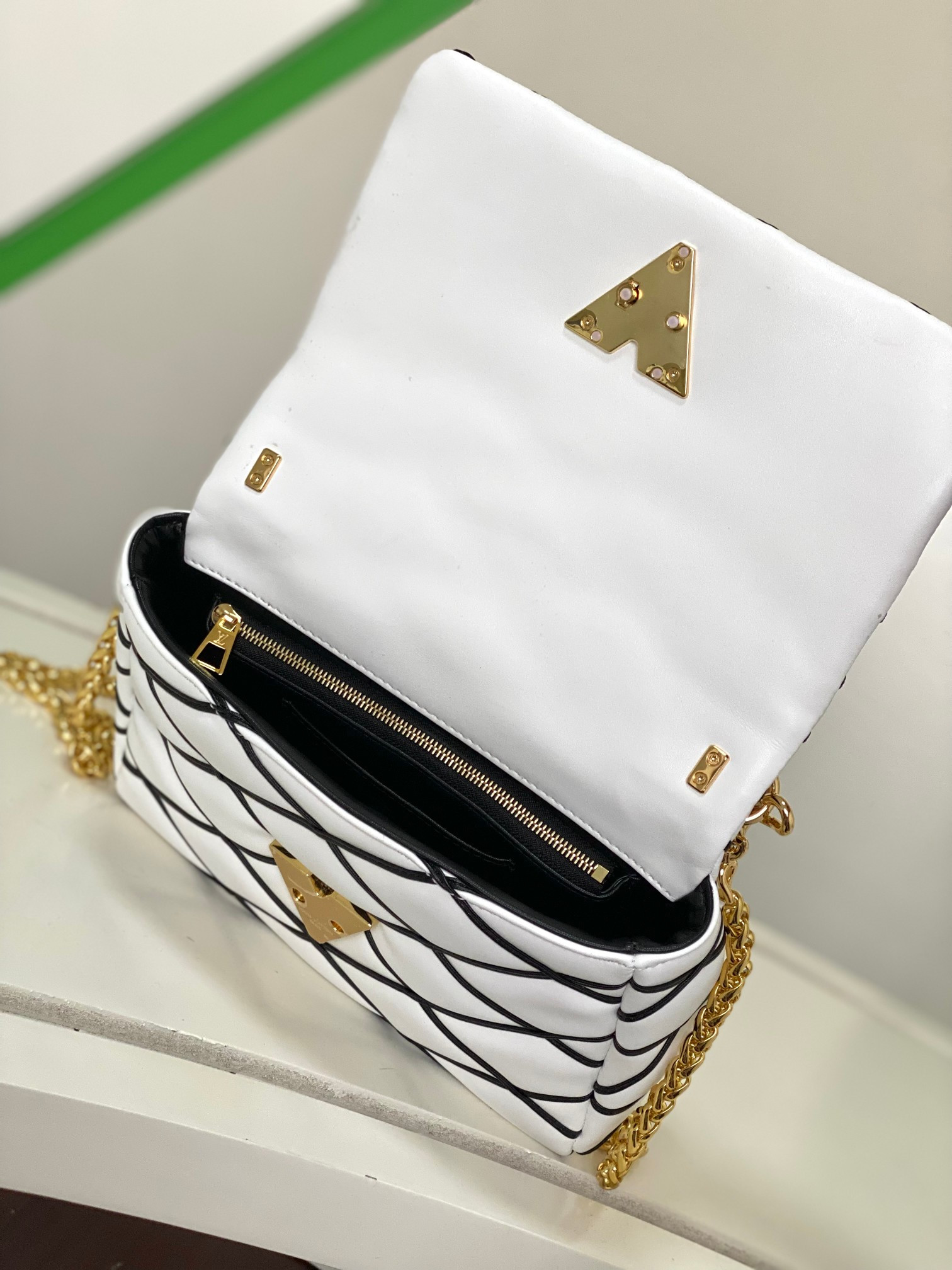LOUIS VUITTON M22890 GO-14 MM (23*16*10cm) - Image 9
