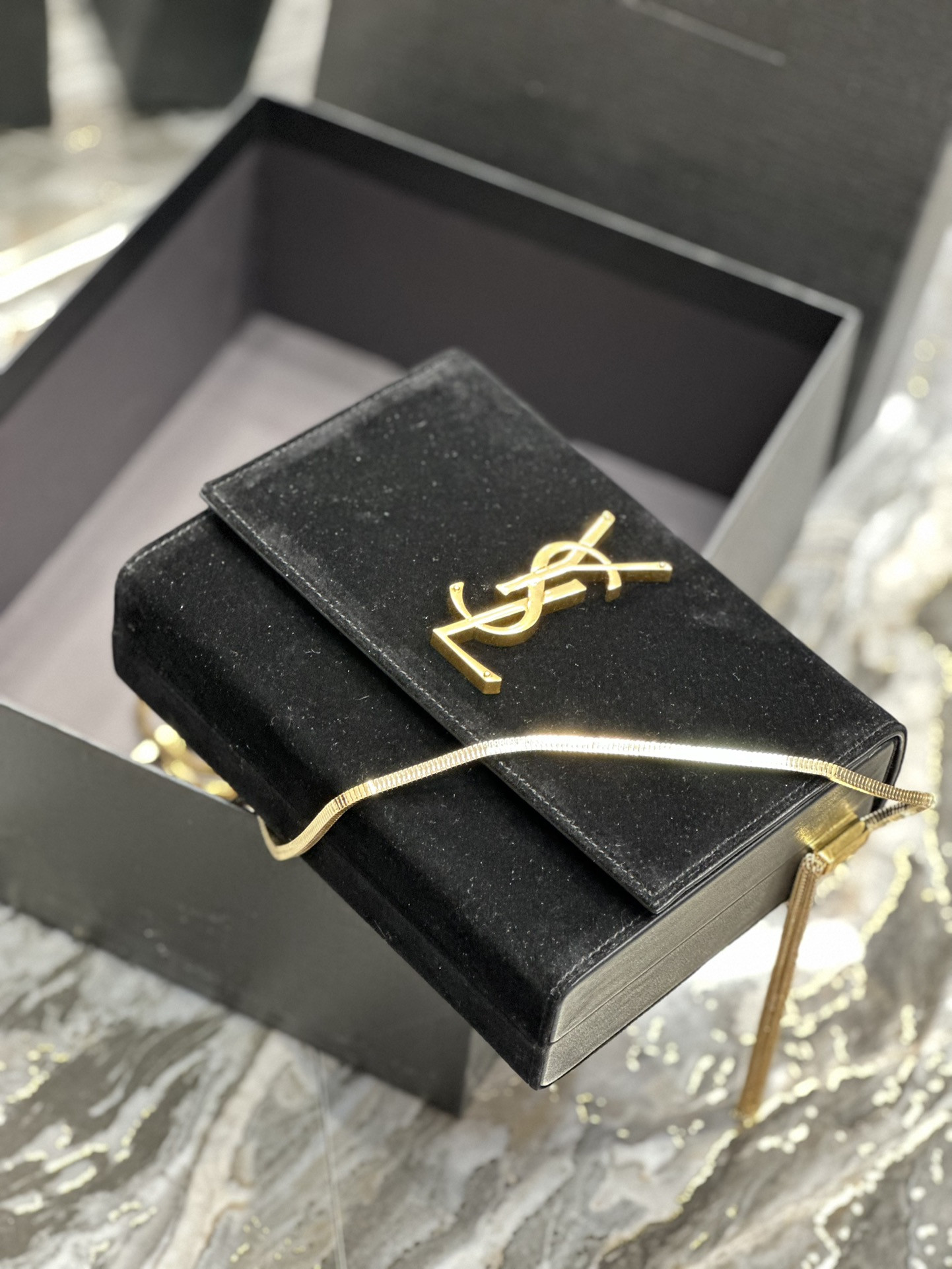 YSL KATE SMALL IN black 7.8 X 4.9 X 1.9 INCHES - Image 6