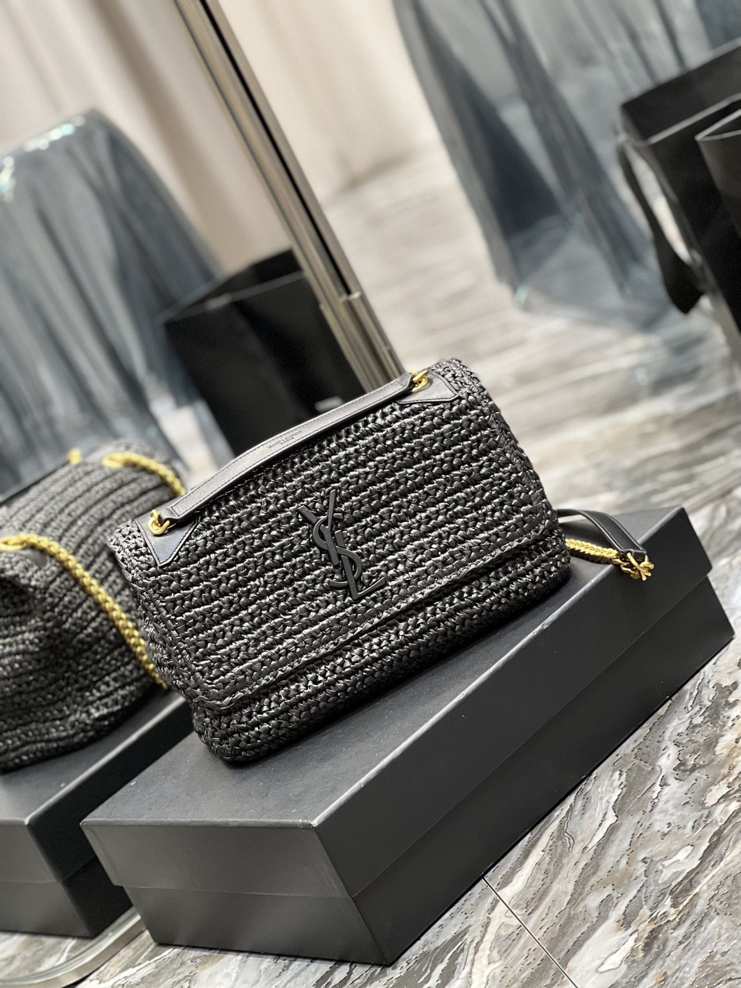 YSL NIKI MEDIUM CHAIN BAG IN RAFFIA AND LEATHER BLACK 11 X 7.8 X 3.3 INCHES - Image 3