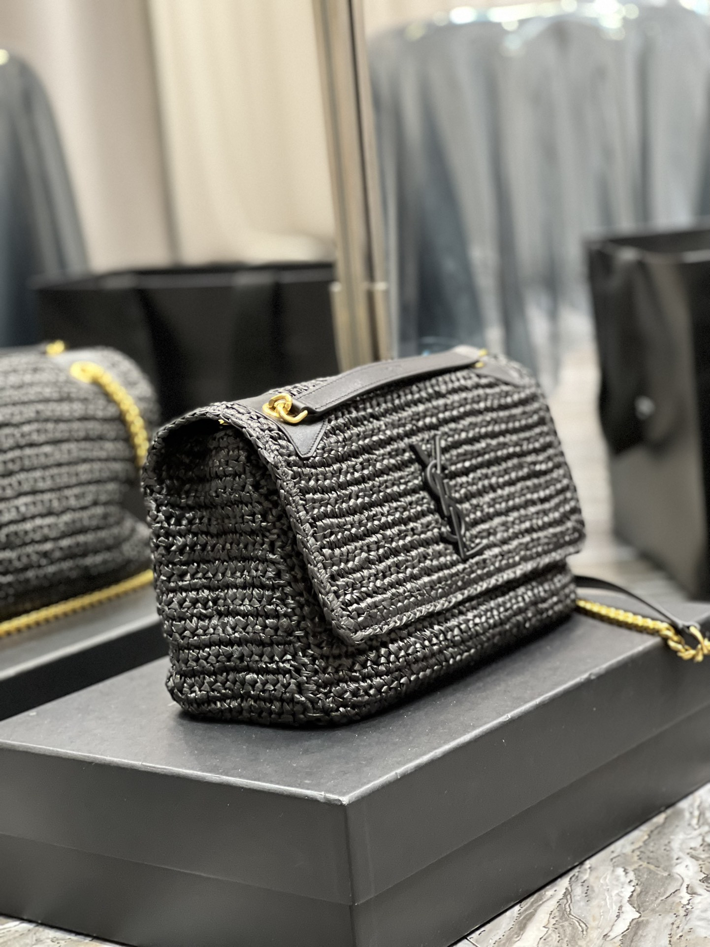 YSL NIKI MEDIUM CHAIN BAG IN RAFFIA AND LEATHER BLACK 11 X 7.8 X 3.3 INCHES - Image 5