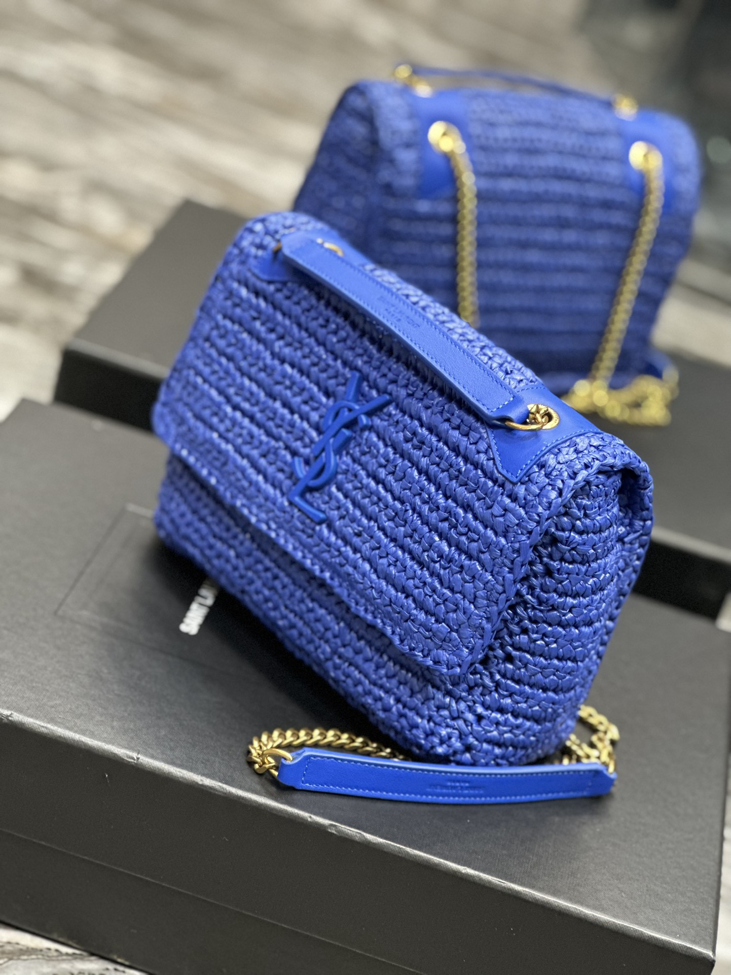 YSL NIKI CHAIN BAG IN RAFFIA AND LEATHER BLUE 22*16.5*12 CM - Image 4